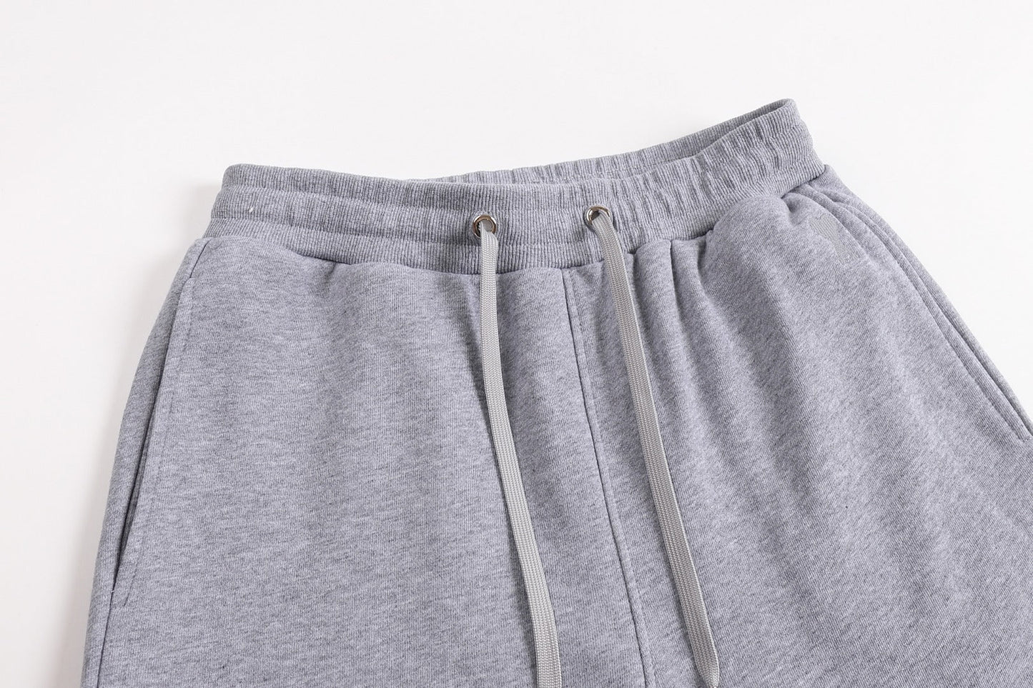 2026 AMI PARIS  Jiggling sweatpants THOM TREND