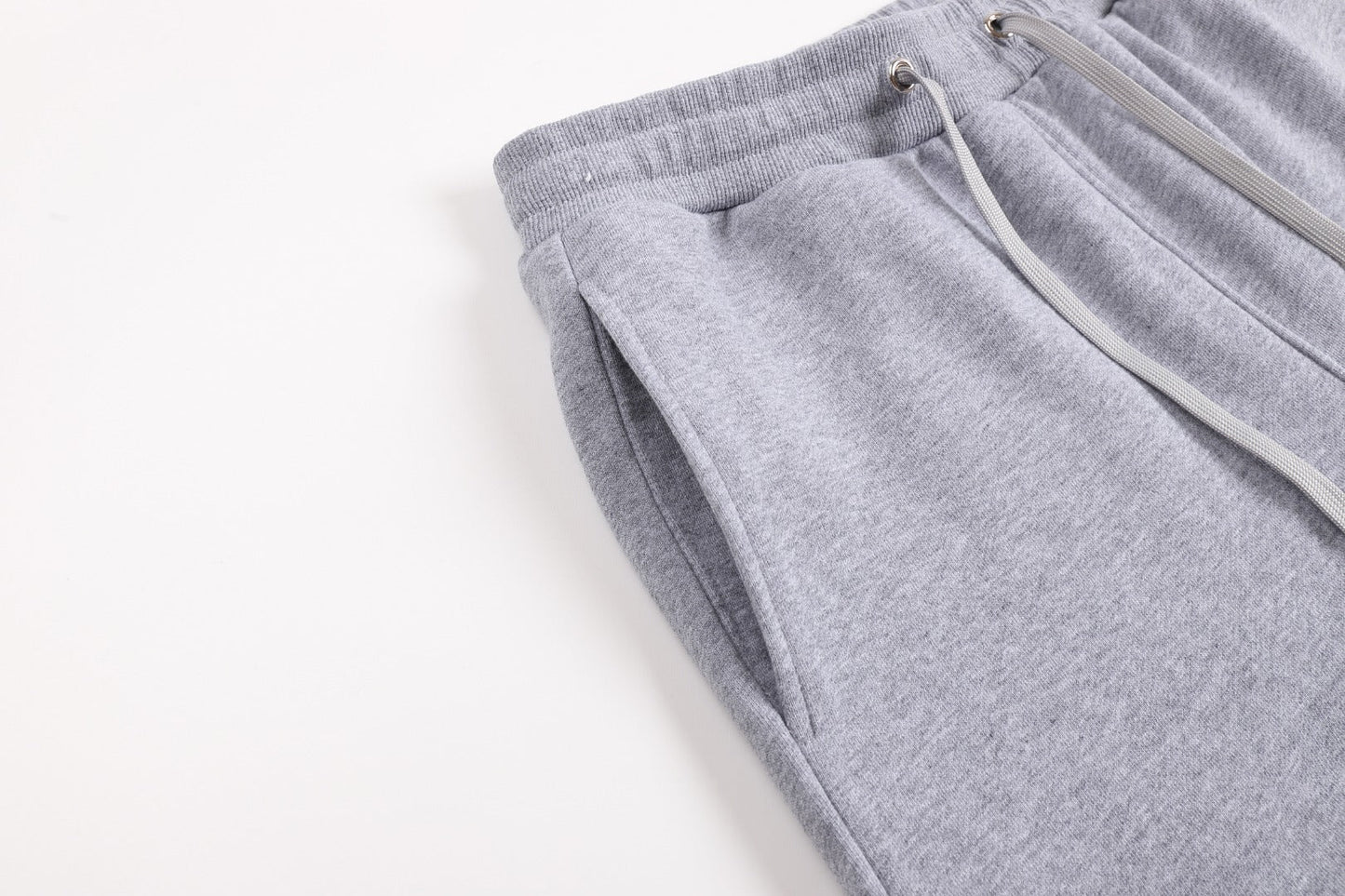 2026 AMI PARIS  Jiggling sweatpants THOM TREND