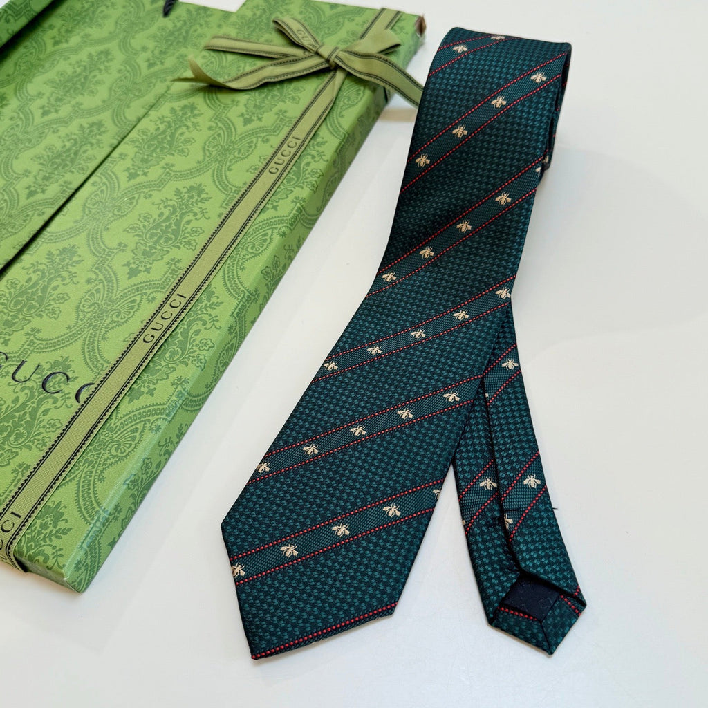 Gucci Style Men's Bee Stripe Jacquard Silk Tie - Detail Image 4