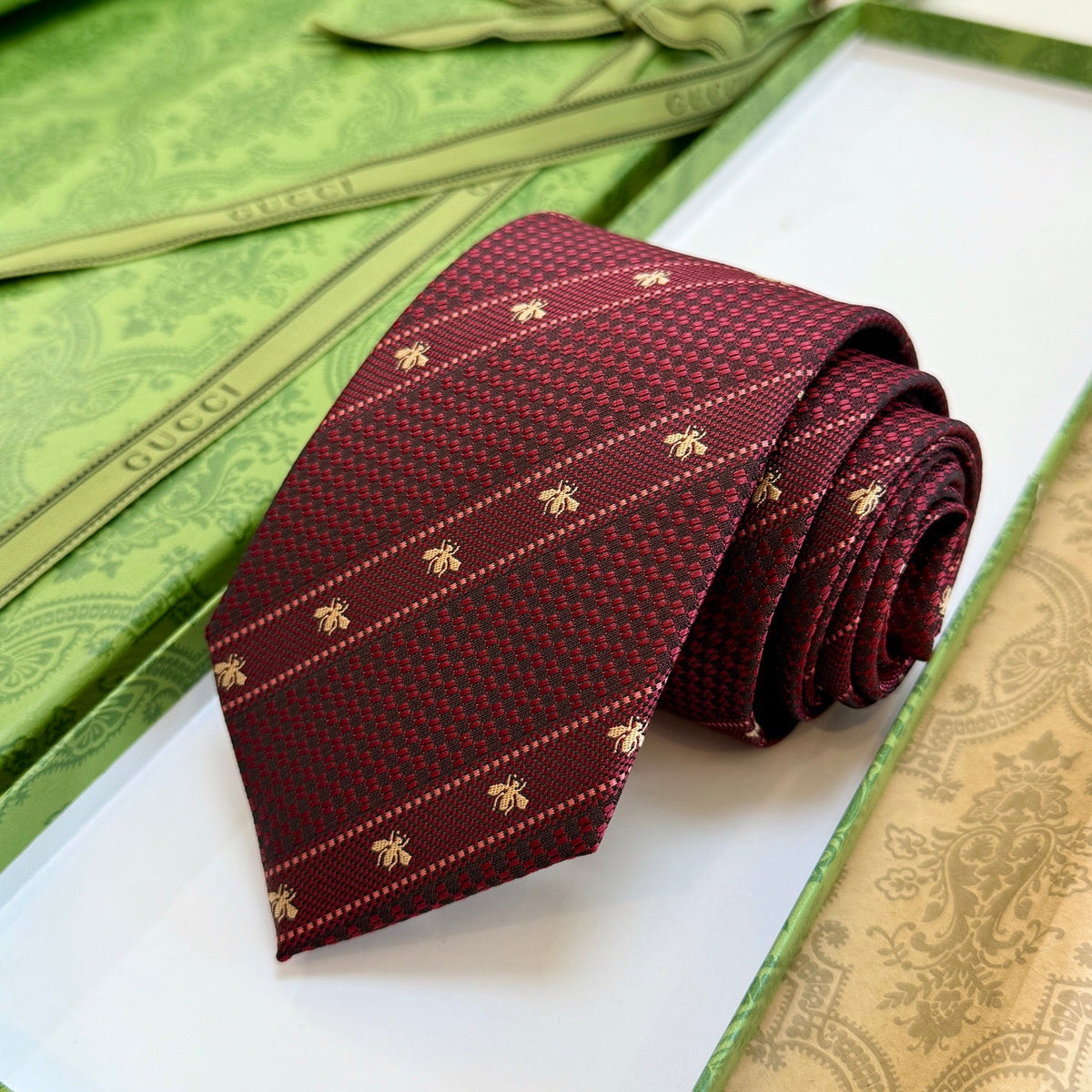 Gucci Style Men's Bee Stripe Jacquard Silk Tie - Detail Image 10