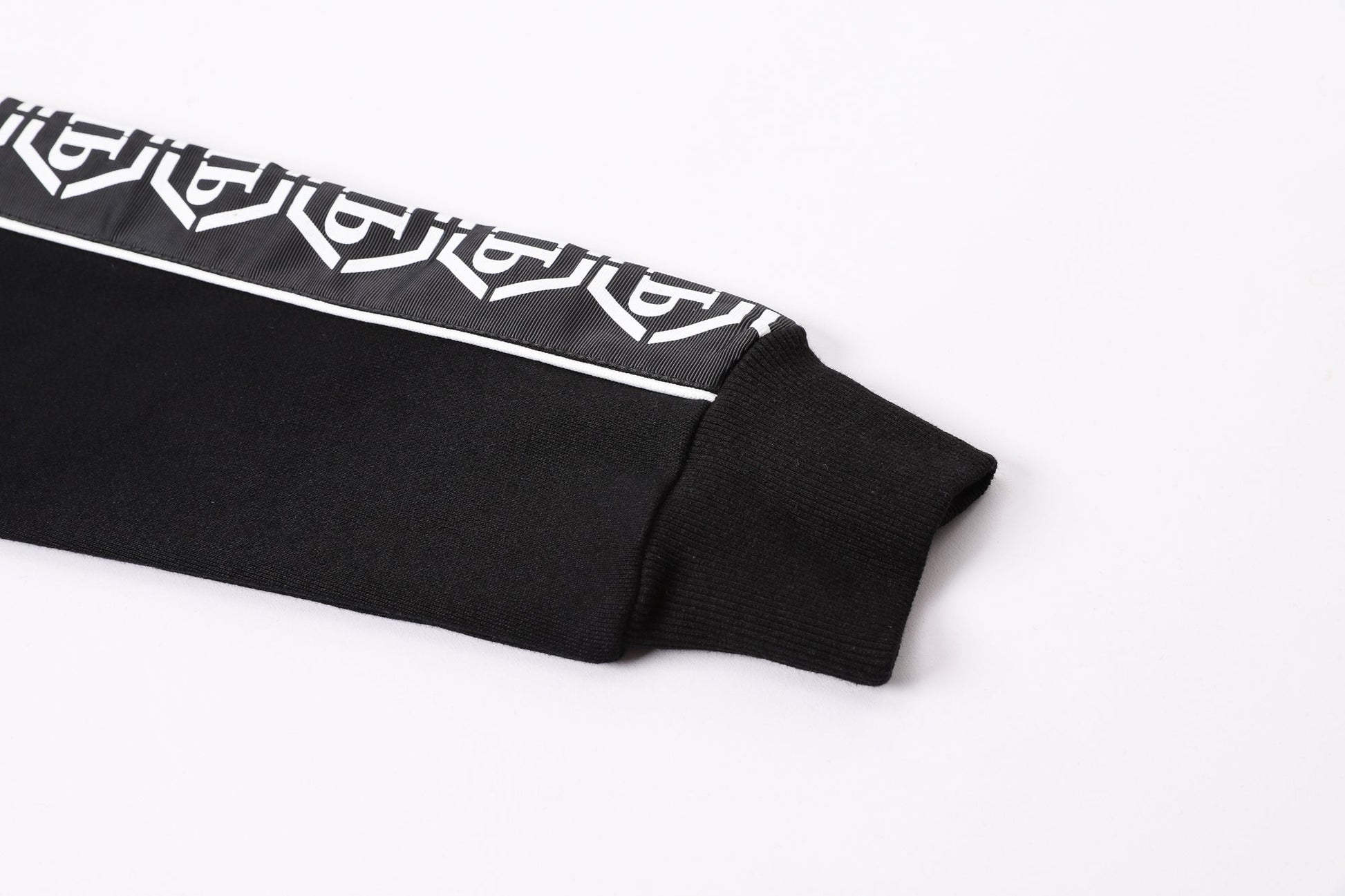 New-2025 Man Black Hoodie SOLODSQ2