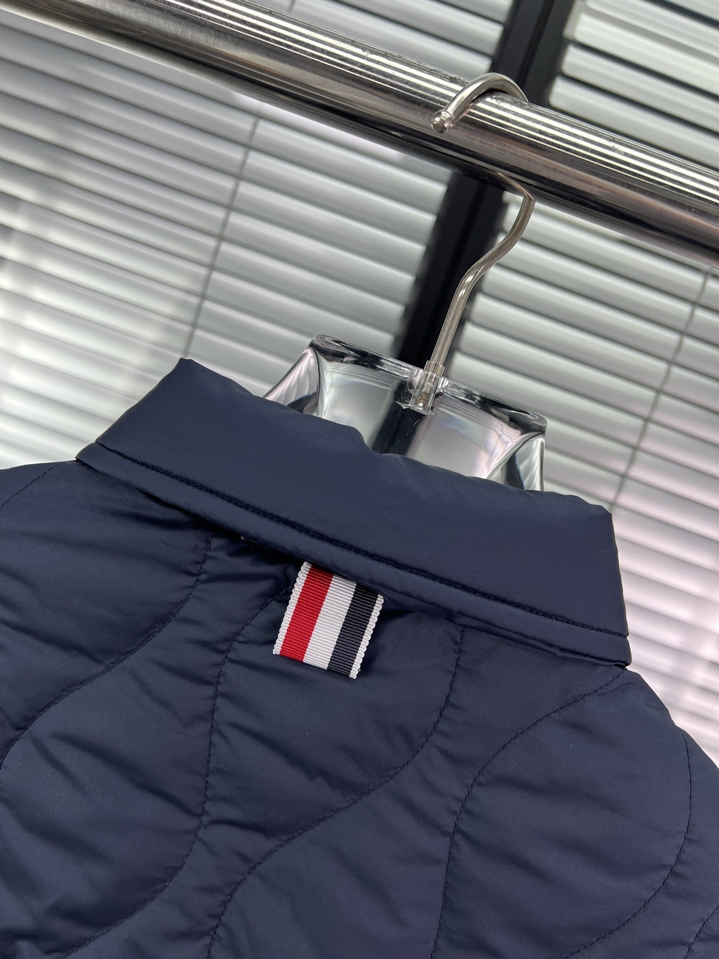 Diamond striped down jacket THOM TREND