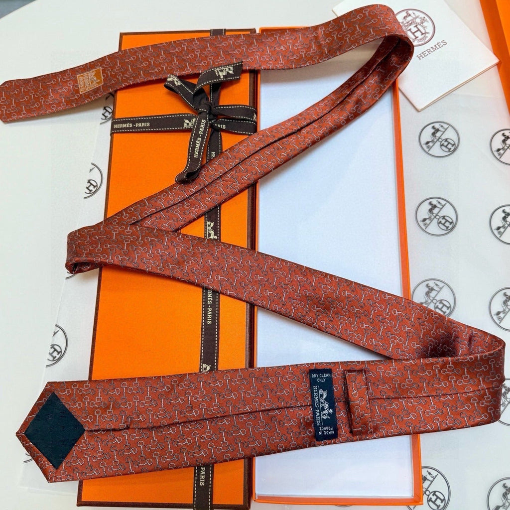 Hermes Style Men's Equestrian Motif Silk Tie - Detail Image 5