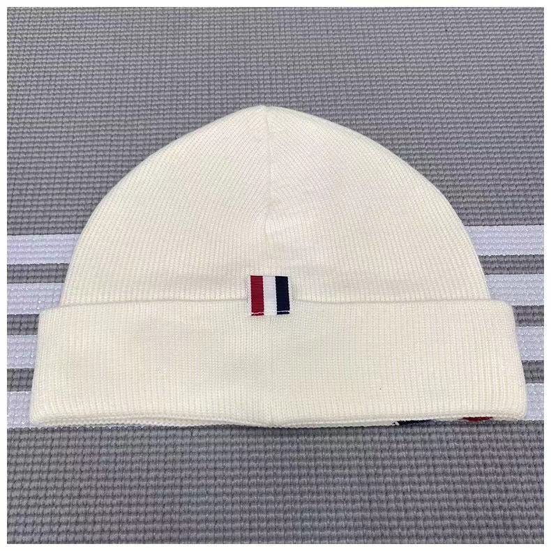 Unisex knitted hat THOM TREND