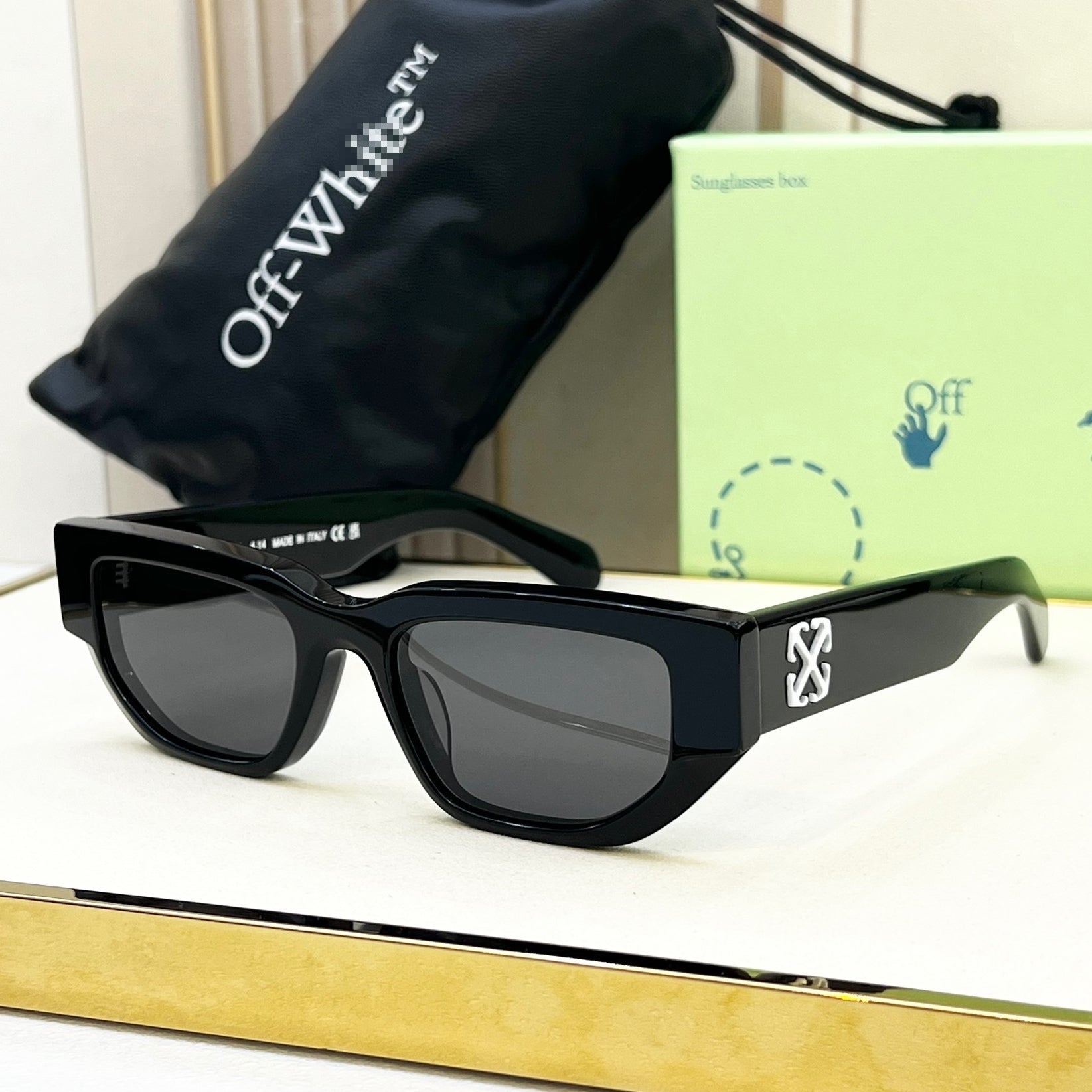 OFF-Whlte Arrow logo sunglasses#115 4-Bar