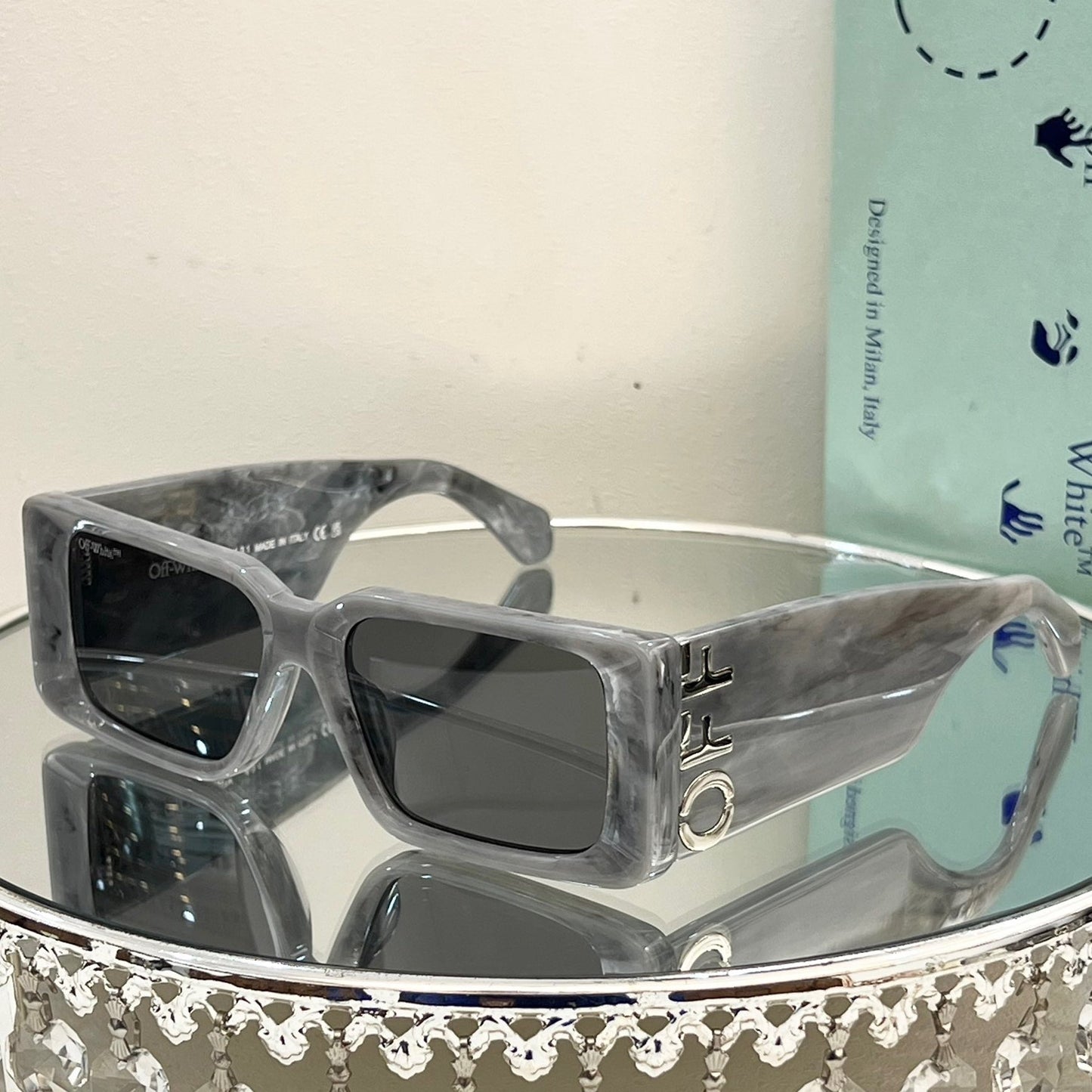 OFF-Whlte Arrow logo sunglasses#097 4-Bar