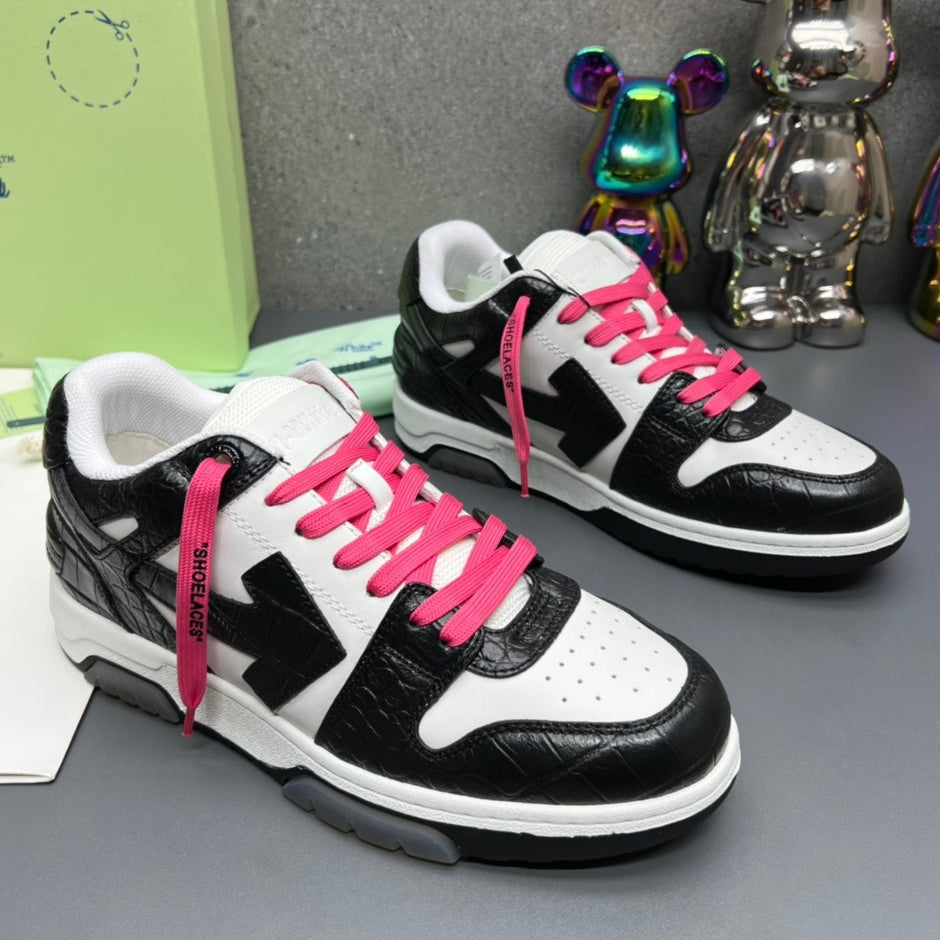 OFF-Whlte Arrow Logo Leather Sneakers #41 4-Bar