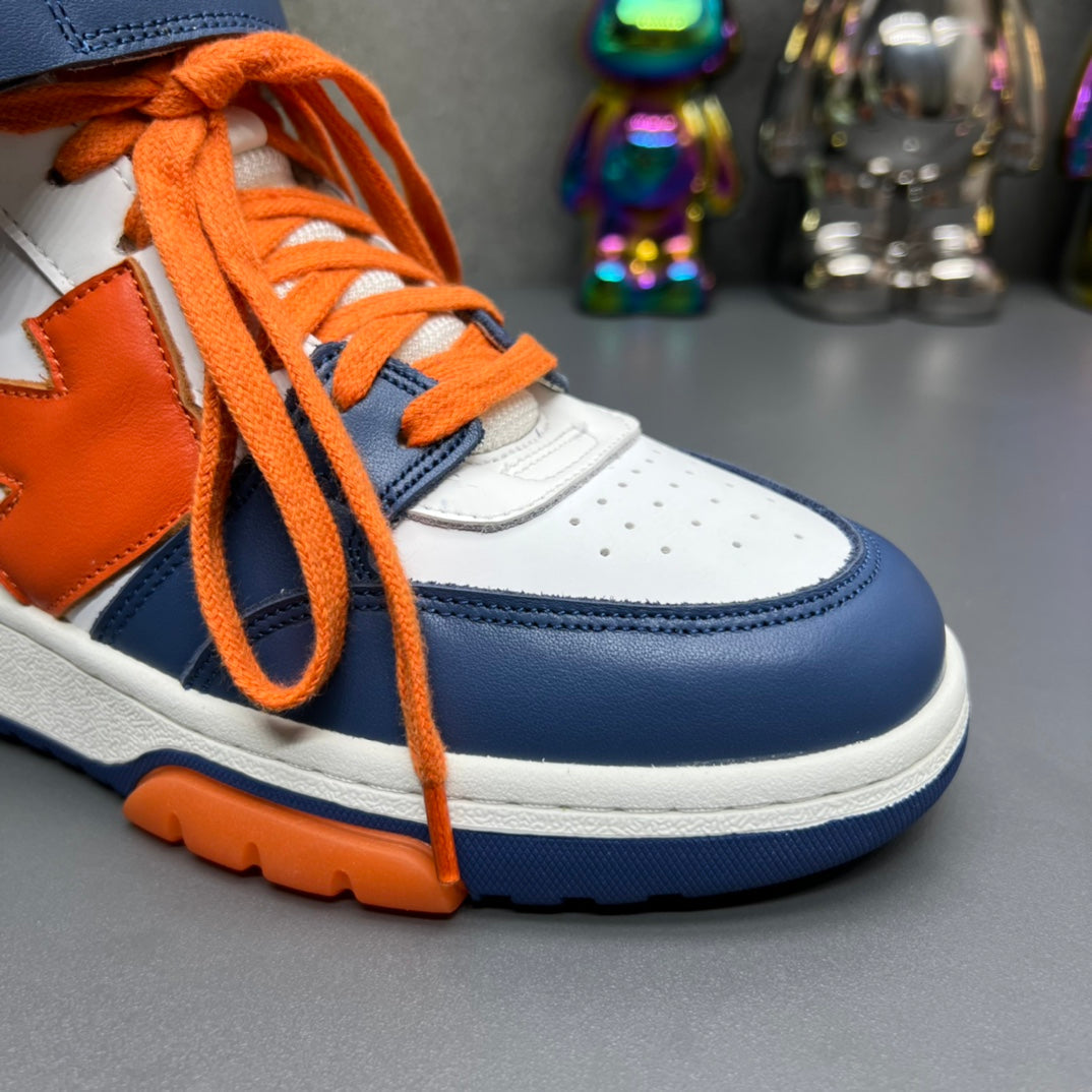 OFF-Whlte Arrow Logo Leather Sneakers #35 4-Bar