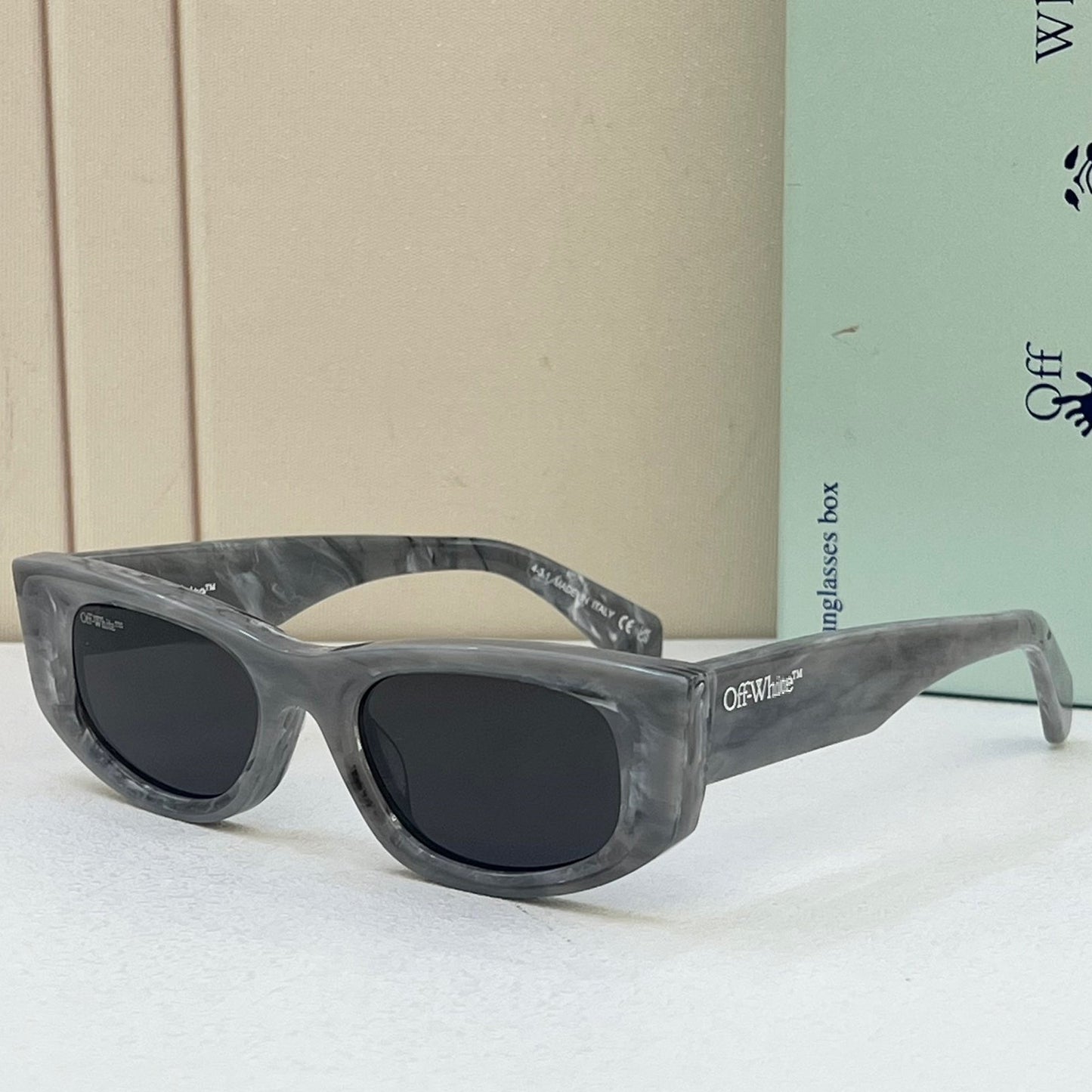 OFF-Whlte Arrow logo sunglasses#090 4-Bar