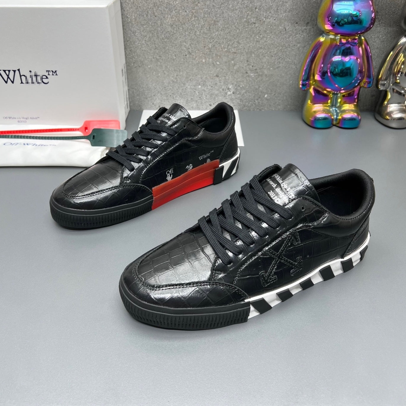 OFF-Whlte Arrow leather sneakers#36 4-Bar