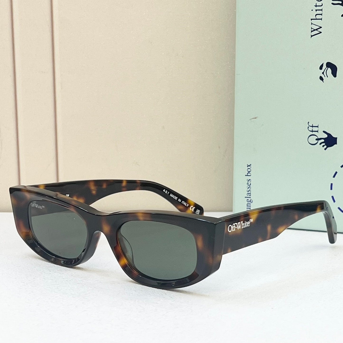 OFF-Whlte Arrow logo sunglasses#090 4-Bar
