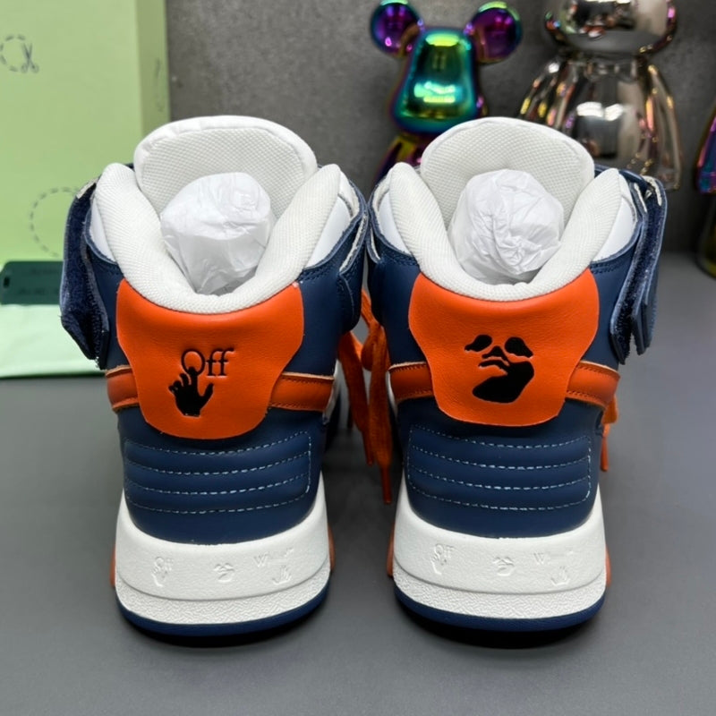 OFF-Whlte Arrow Logo Leather Sneakers #35 4-Bar