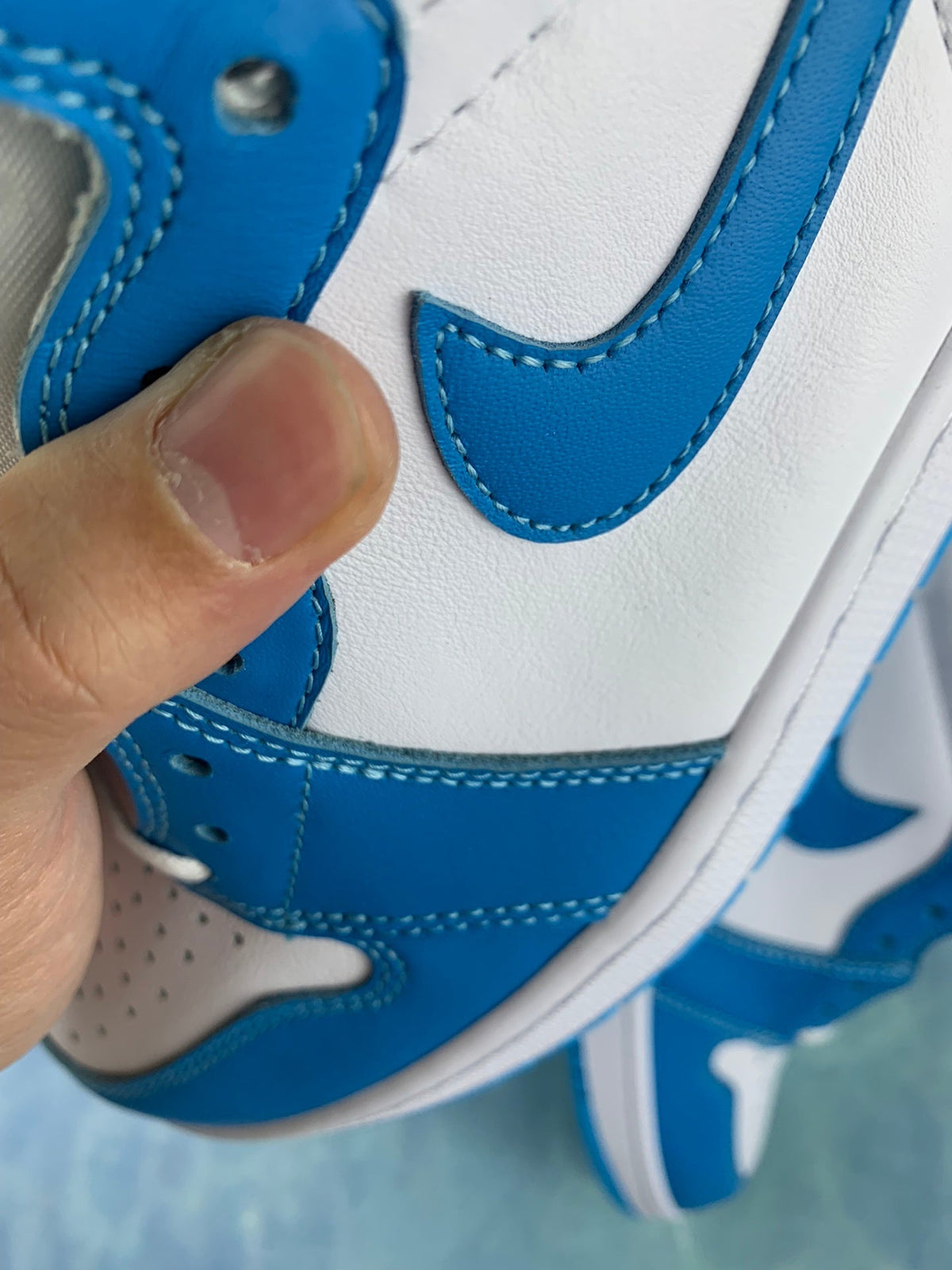 Air Jordan 1 High UNC Blue Unisex Sneakers detail view 6
