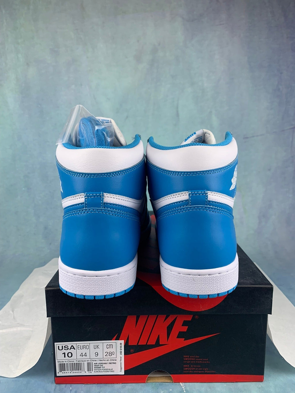 Air Jordan 1 High UNC Blue Unisex Sneakers detail view 5