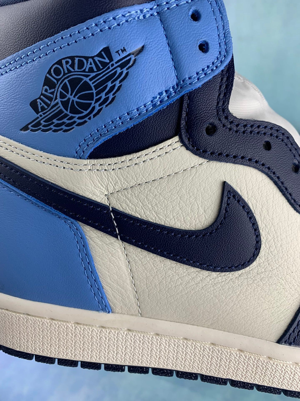 Air Jordan 1 High University Blue 555088-140 Unisex Sneakers detail view 6