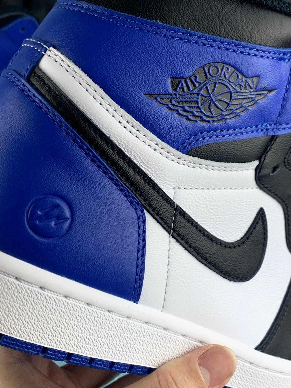 Air Jordan 1 High - Unisex Sneakers Style 09 detail view 5