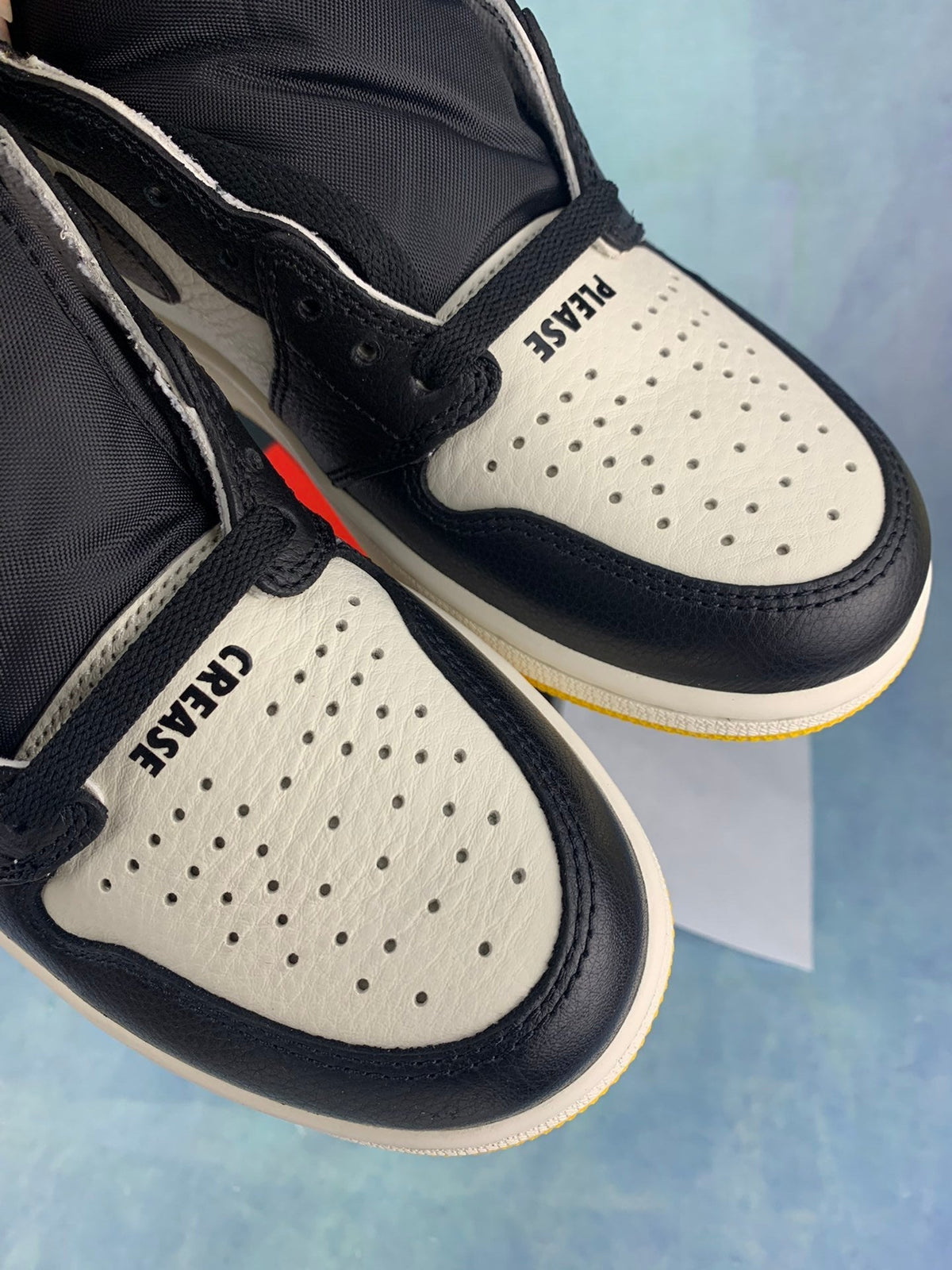 Air Jordan 1 High - Unisex Sneakers Style 32 detail view 6
