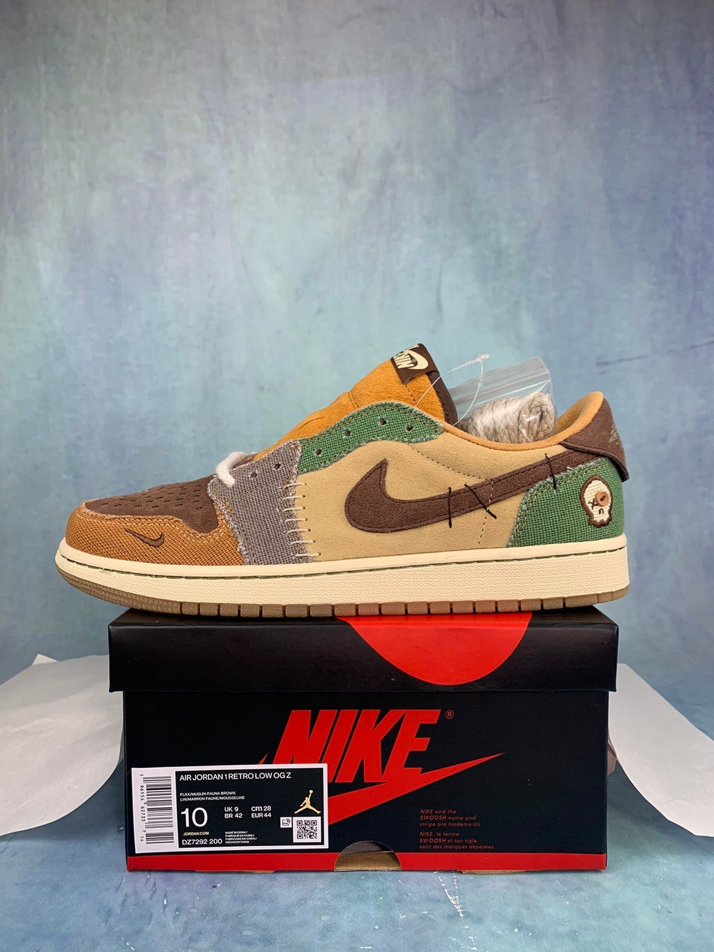 Air Jordan 1 Low Brown Voodoo Doll Unisex Sneakers DZ7292-200 detail view 2