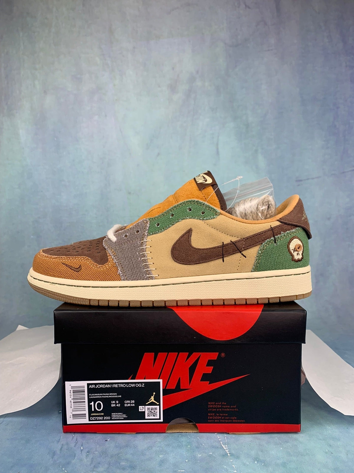 Air Jordan 1 Low Brown Voodoo Doll Unisex Sneakers DZ7292-200 detail view 2