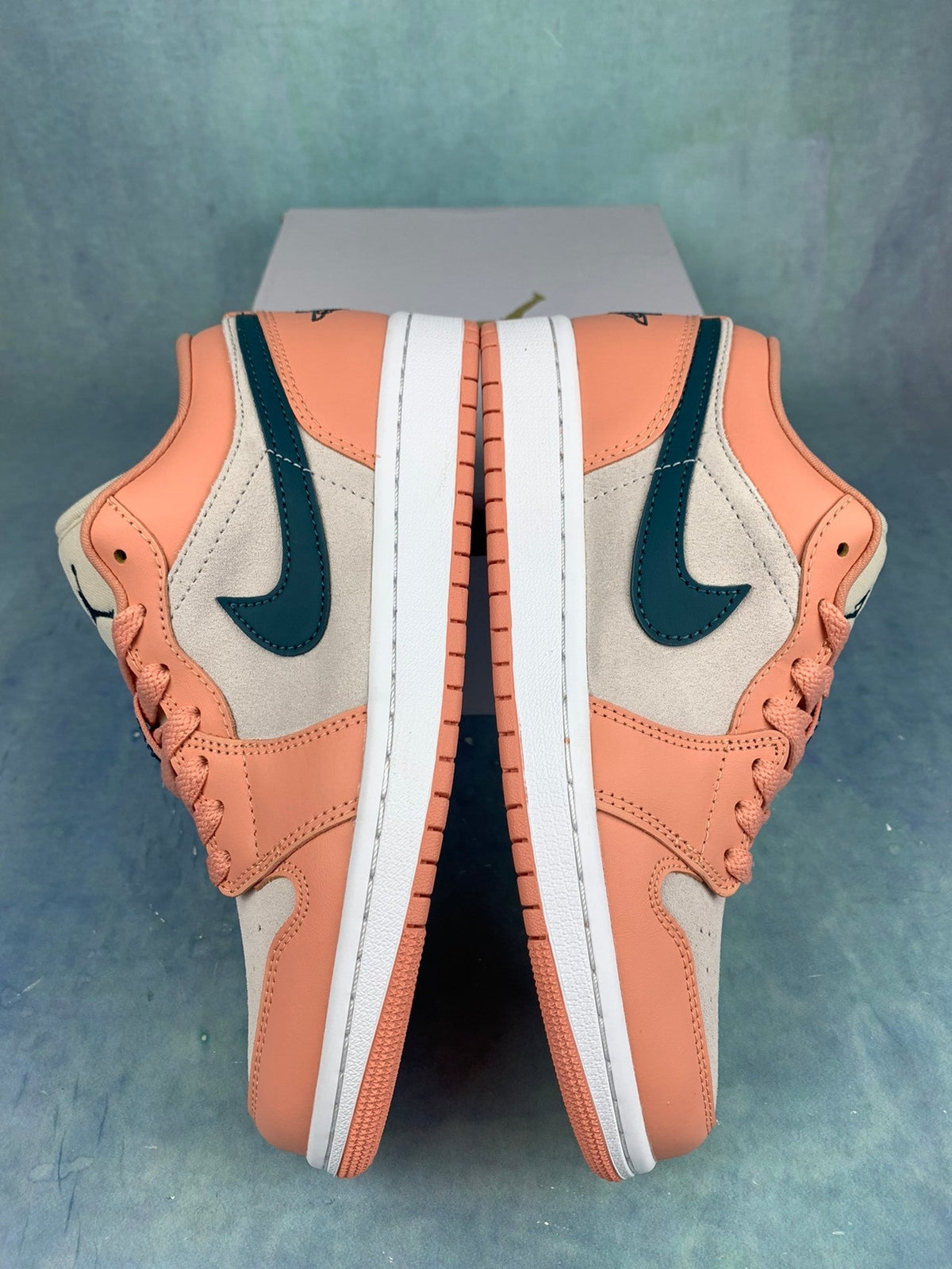 Air Jordan 1 Low Grey/Pink/Green Hook Unisex Sneakers DC0774-800 detail view 3