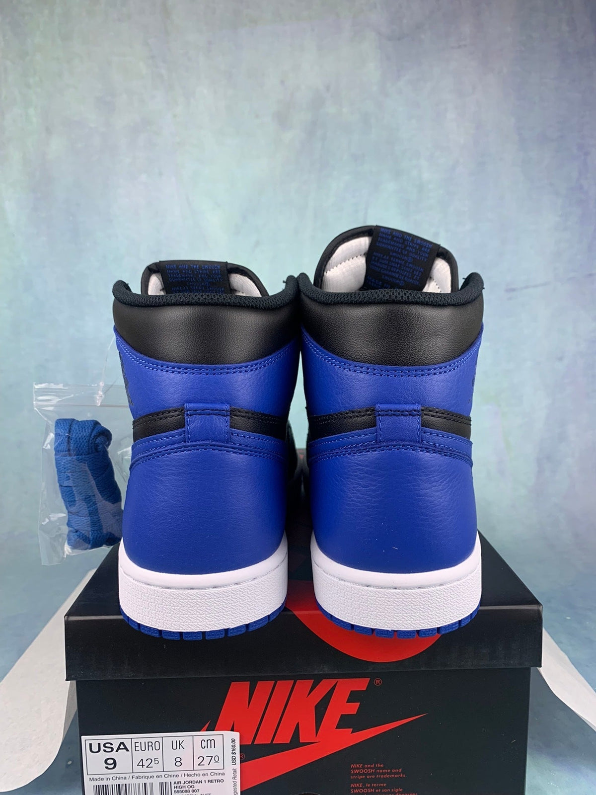Air Jordan 1 High Royal 555088-007 Unisex Sneakers detail view 5