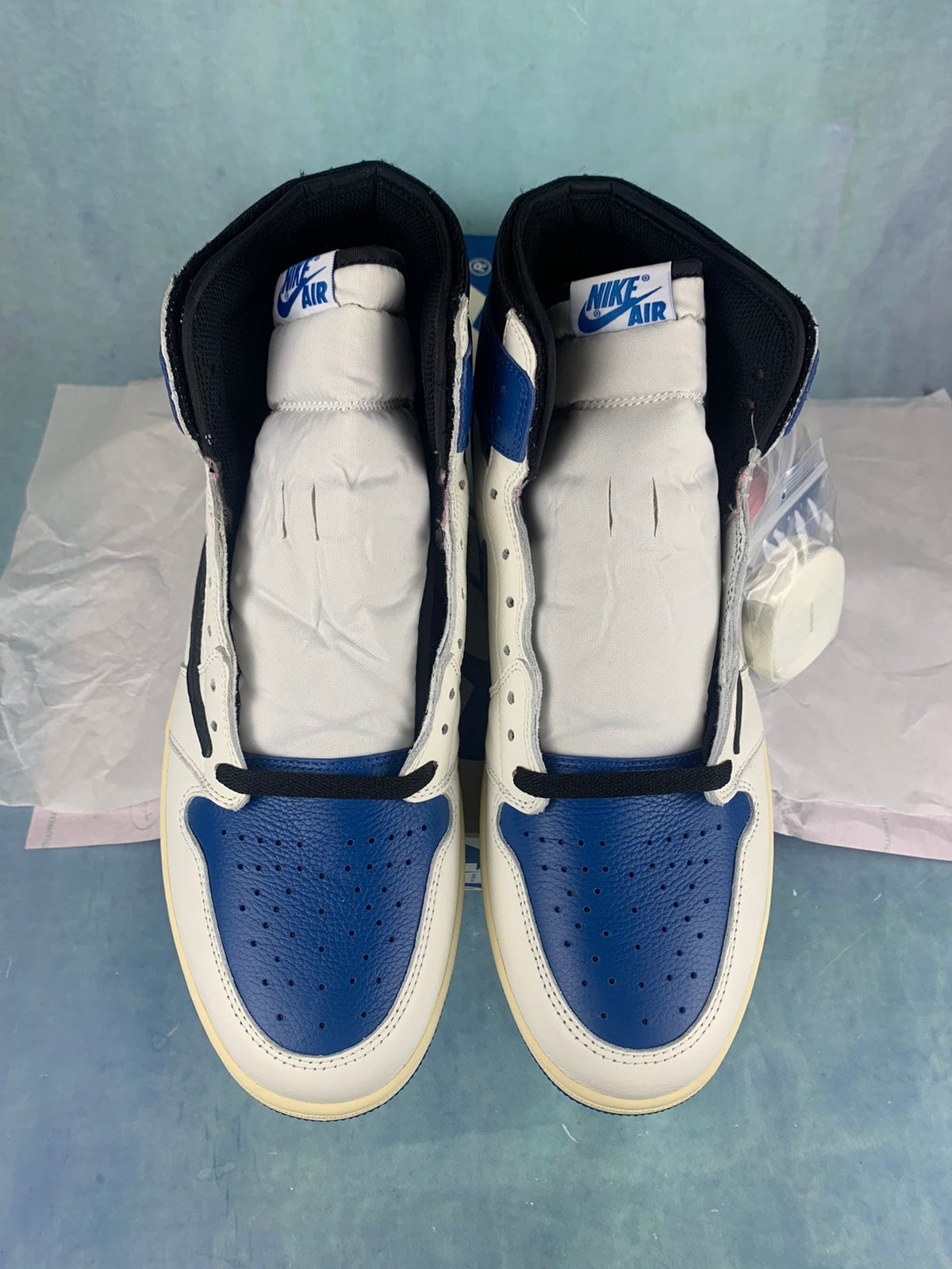 Air Jordan 1 High - Unisex Sneakers Style 14 detail view 4