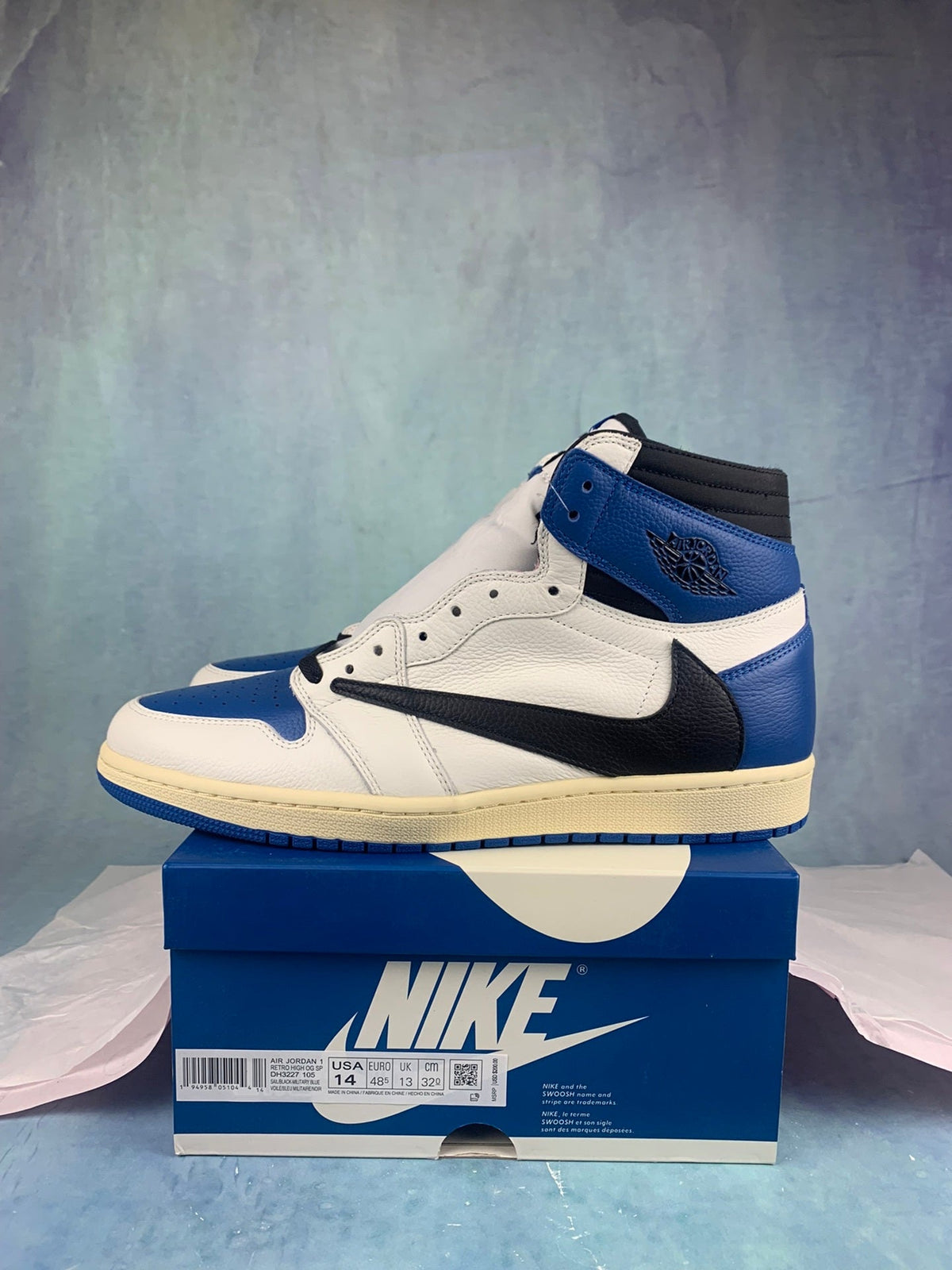 Air Jordan 1 High - Unisex Sneakers Style 14 detail view 2