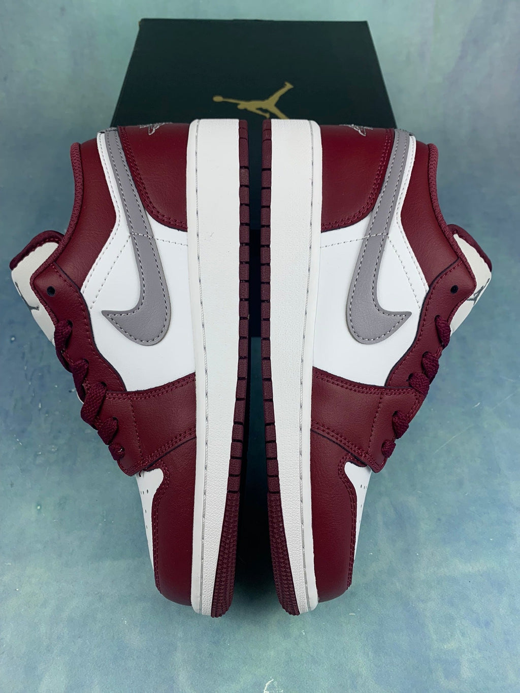 Air Jordan 1 Low Team Red/Metallic Silver 553558-615 Unisex Sneakers detail view 3