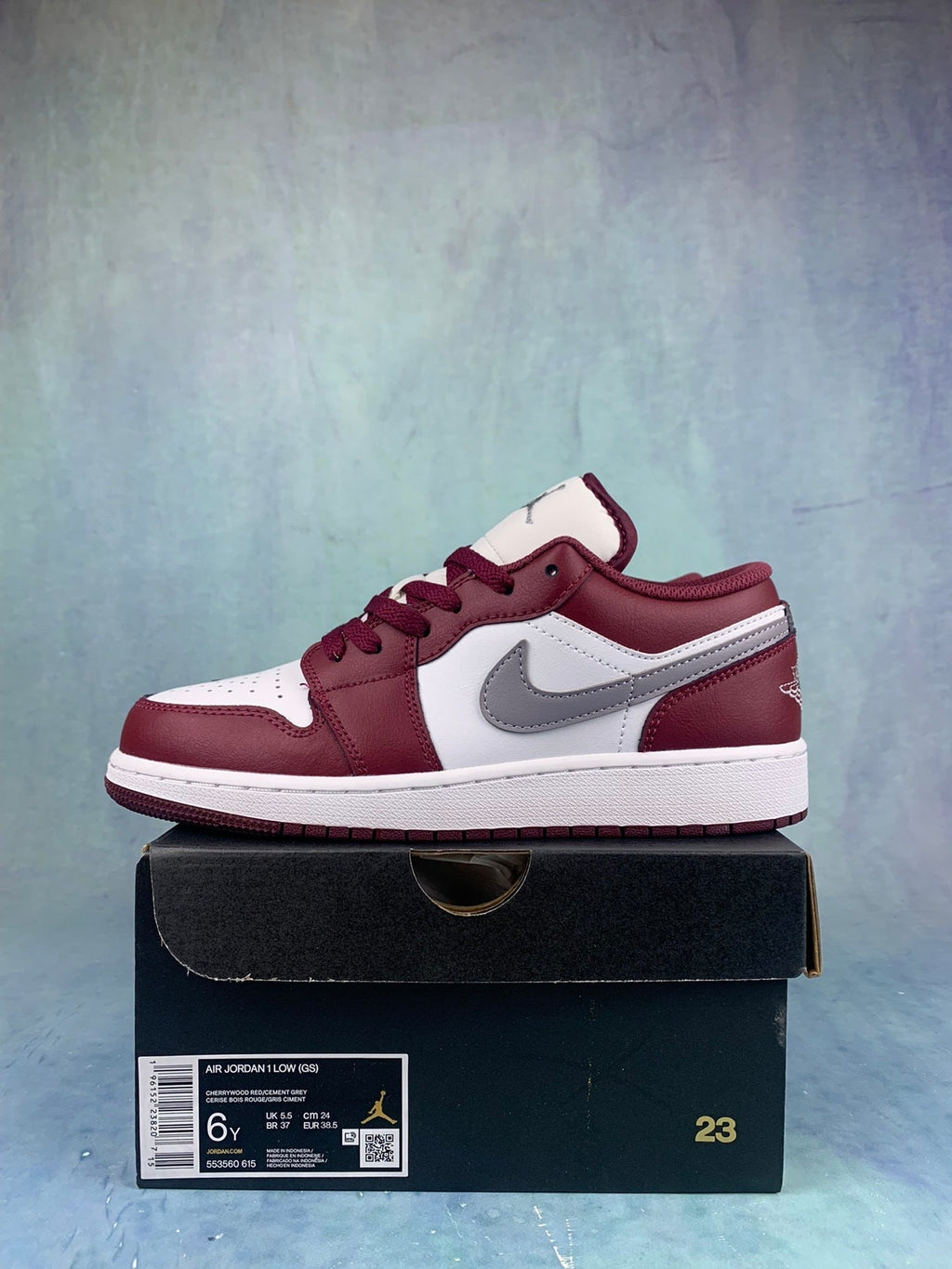 Air Jordan 1 Low Team Red/Metallic Silver 553558-615 Unisex Sneakers detail view 2
