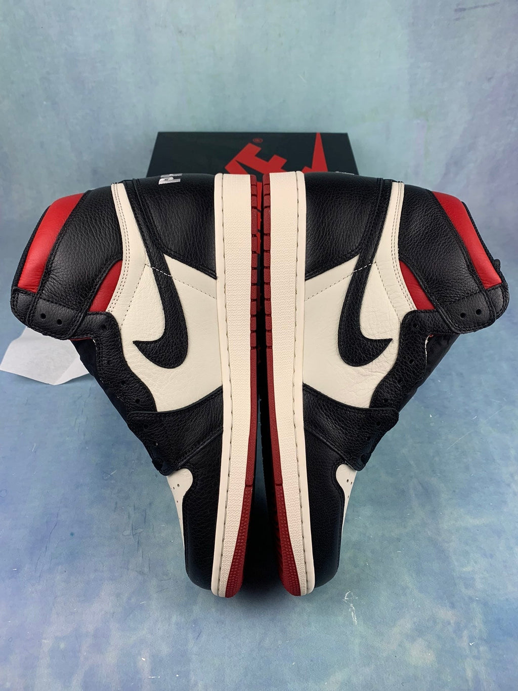 Air Jordan 1 High - Unisex Sneakers Style 31 detail view 3