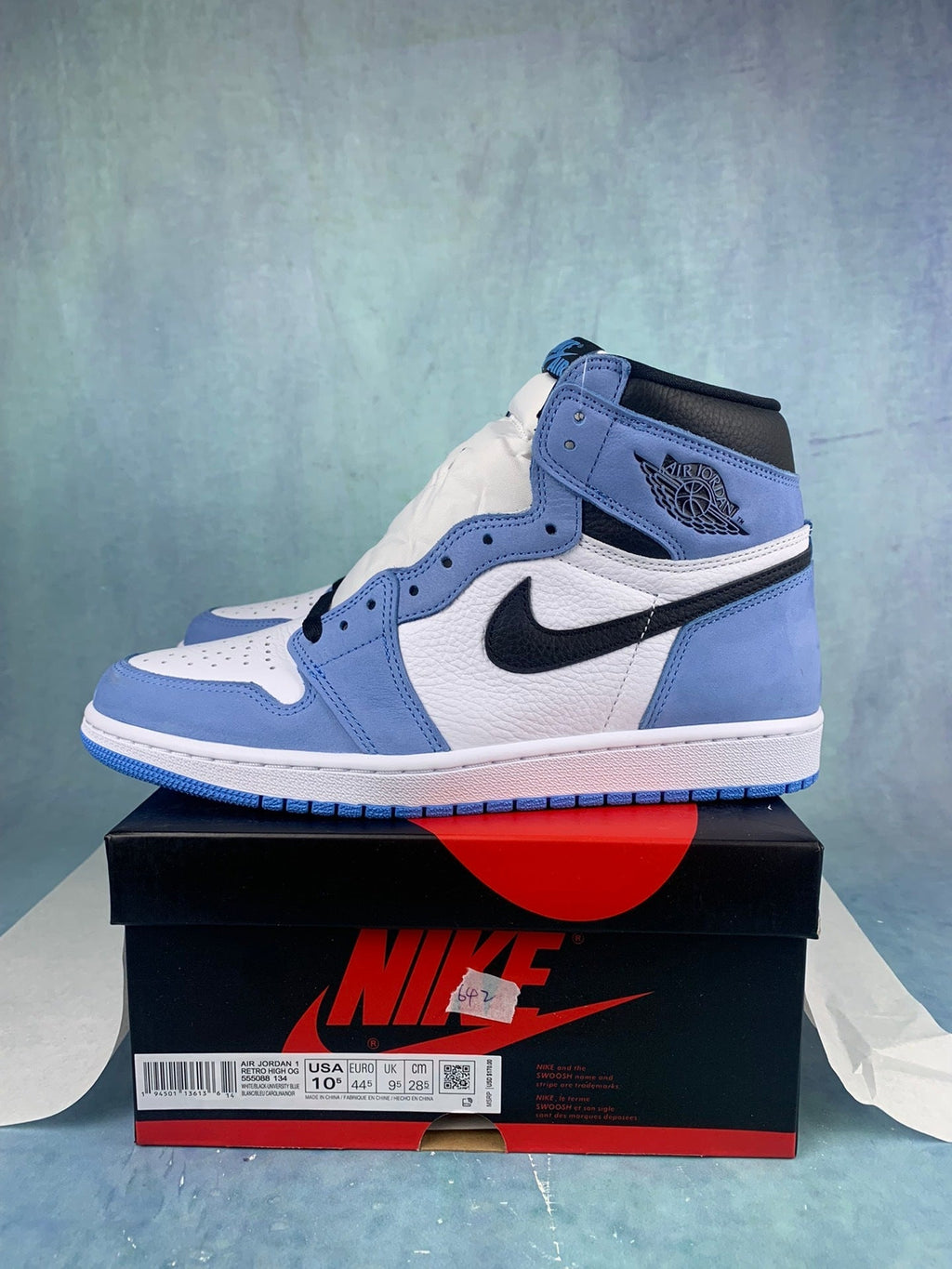 Air Jordan 1 High University Blue 555088-134 Unisex Sneakers detail view 2
