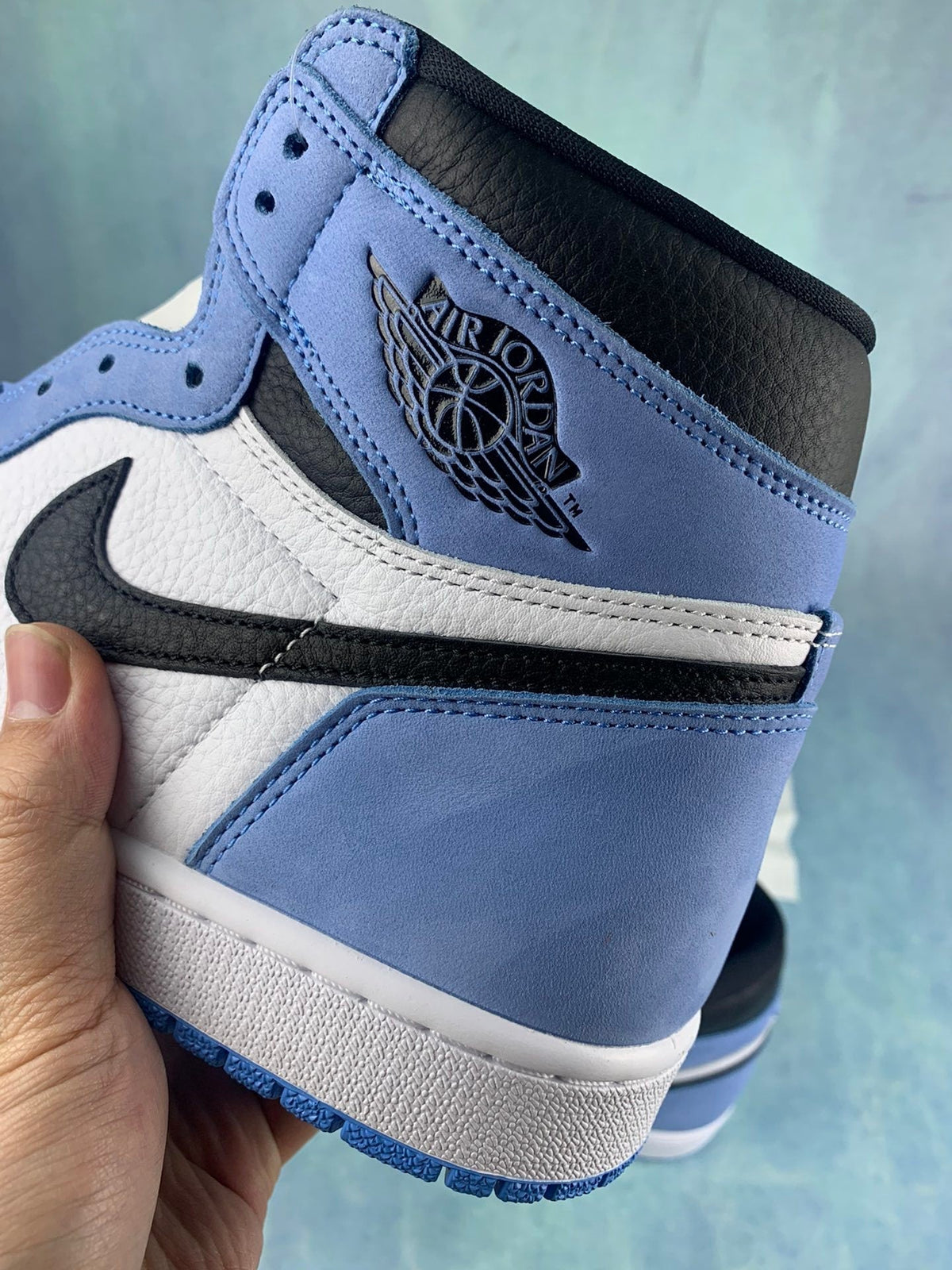 Air Jordan 1 High University Blue 555088-134 Unisex Sneakers detail view 6