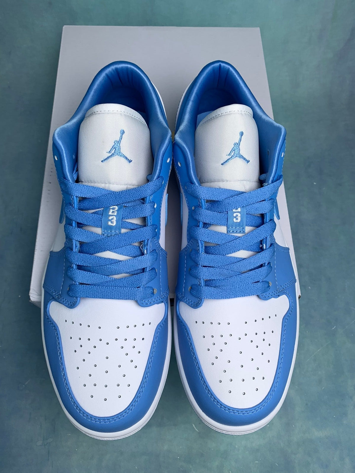 Air Jordan 1 Low UNC Unisex Sneakers AO9944-441 detail view 3