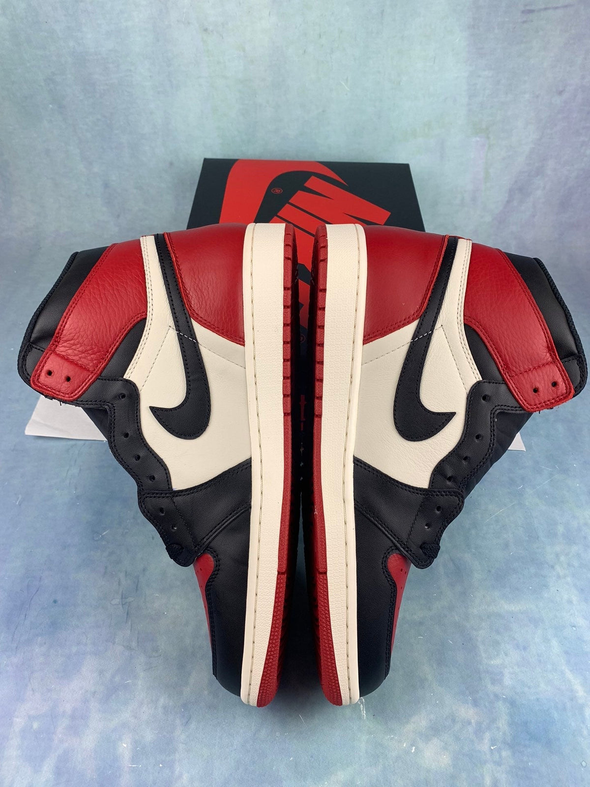 Air Jordan 1 High Black Toe 555088-610 Unisex Sneakers detail view 3