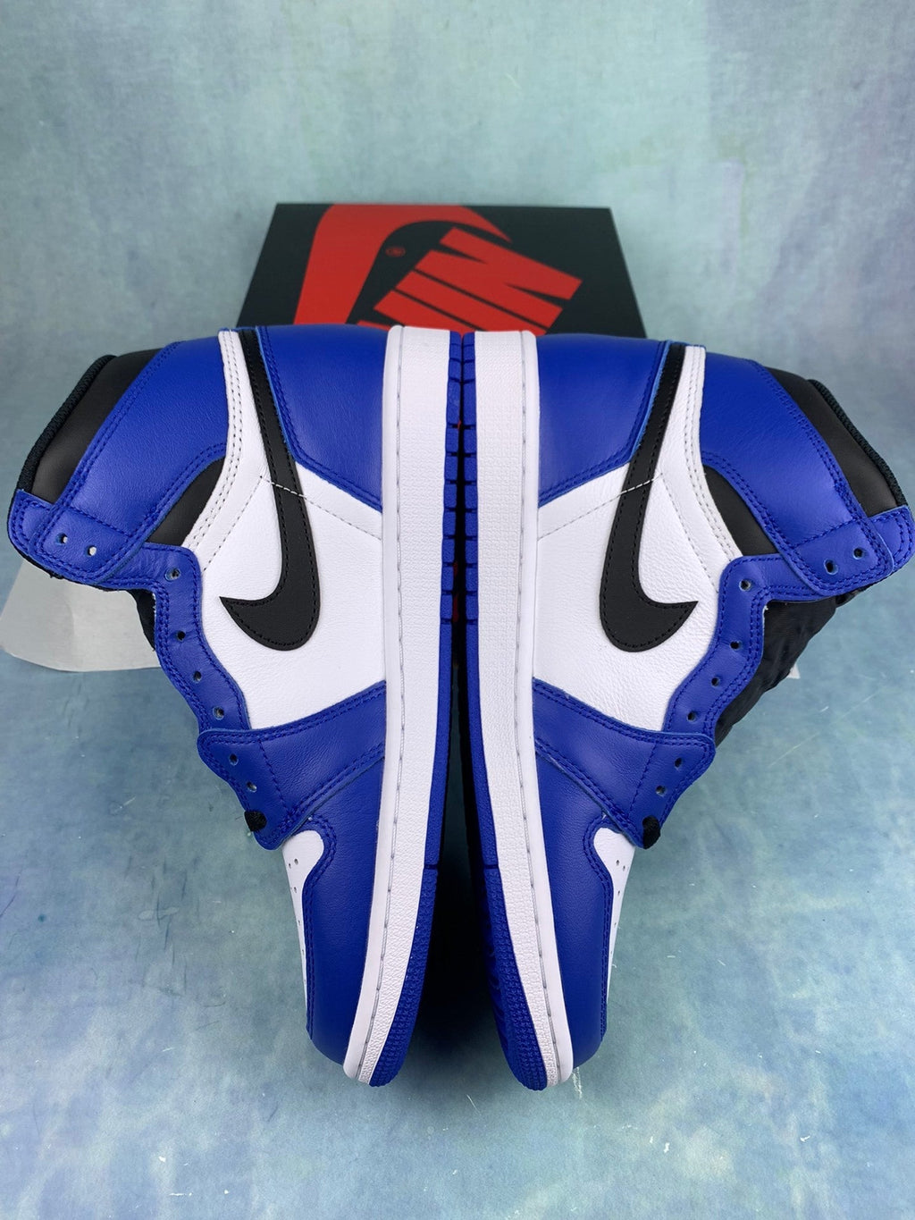 Air Jordan 1 High Game Royal Small Lightning 555088-403 Unisex Sneakers detail view 3