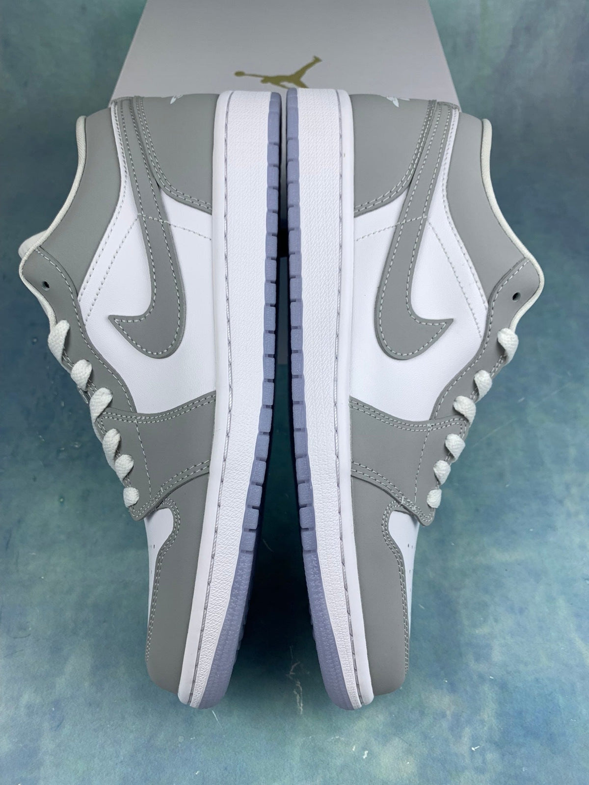 Air Jordan 1 Low Fog Grey Unisex Sneakers DC0774-105 detail view 3