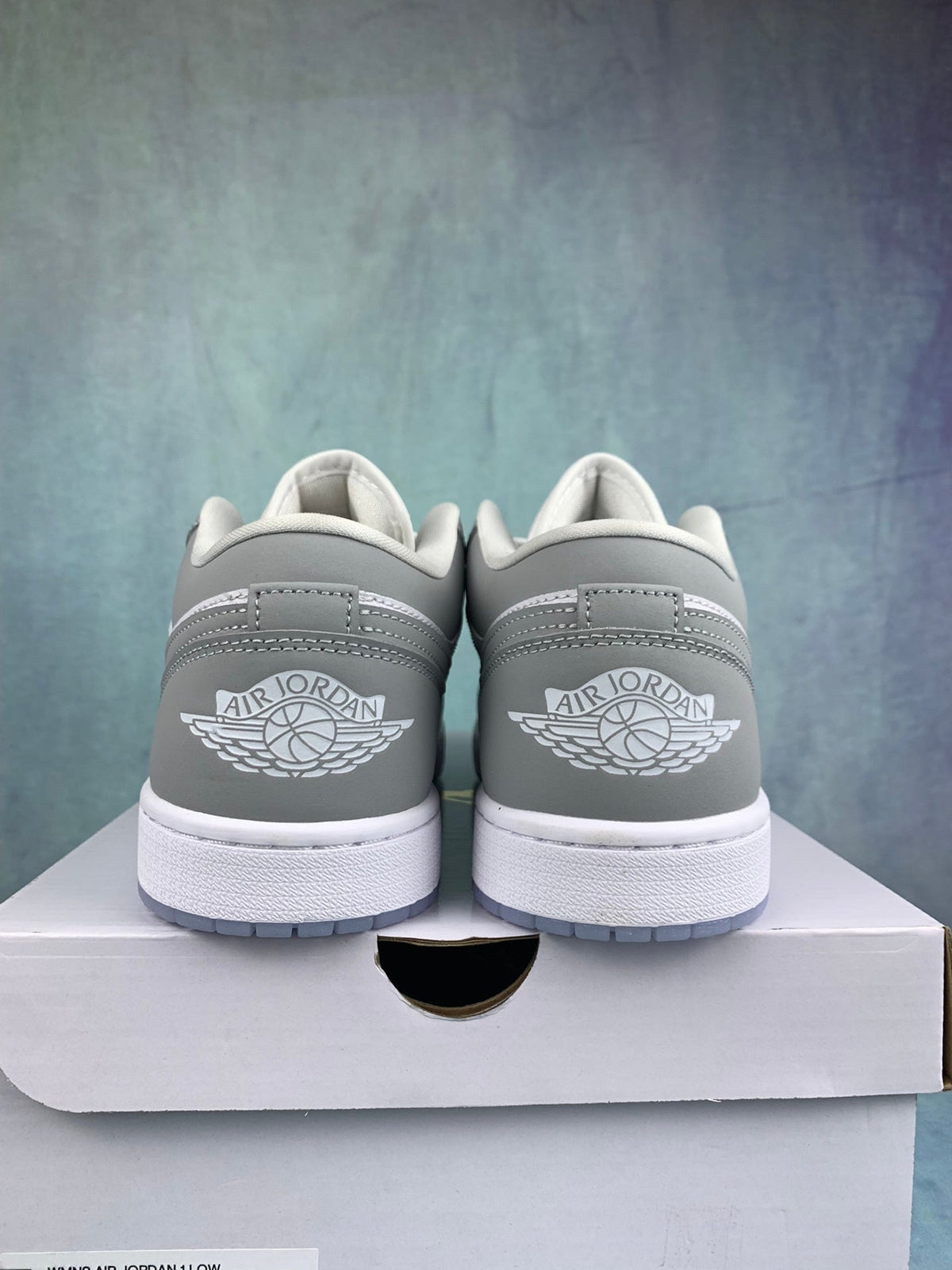 Air Jordan 1 Low Fog Grey Unisex Sneakers DC0774-105 detail view 5