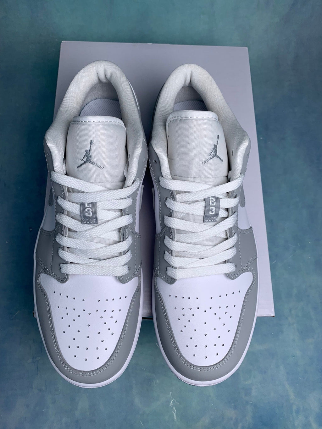 Air Jordan 1 Low Fog Grey Unisex Sneakers DC0774-105 detail view 4