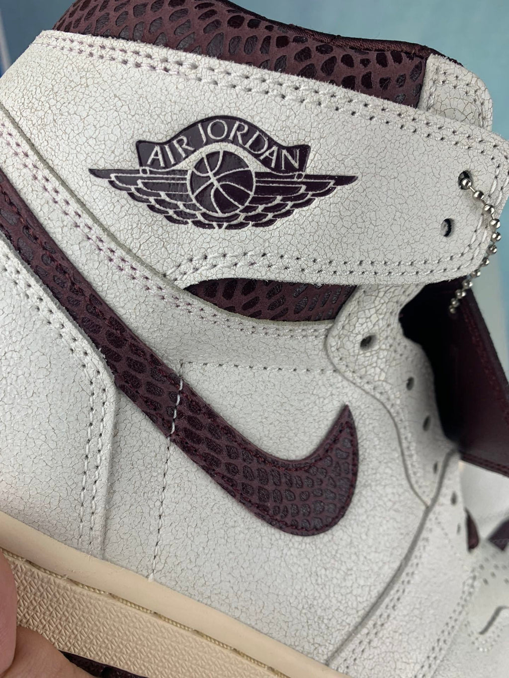 Air Jordan 1 High Cracked Snakeskin Unisex Sneakers DO7097-100 detail view 7