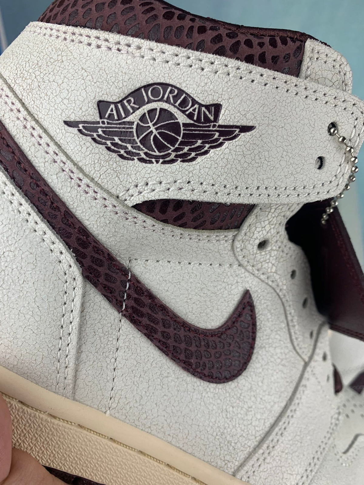 Air Jordan 1 High Cracked Snakeskin Unisex Sneakers DO7097-100 detail view 7