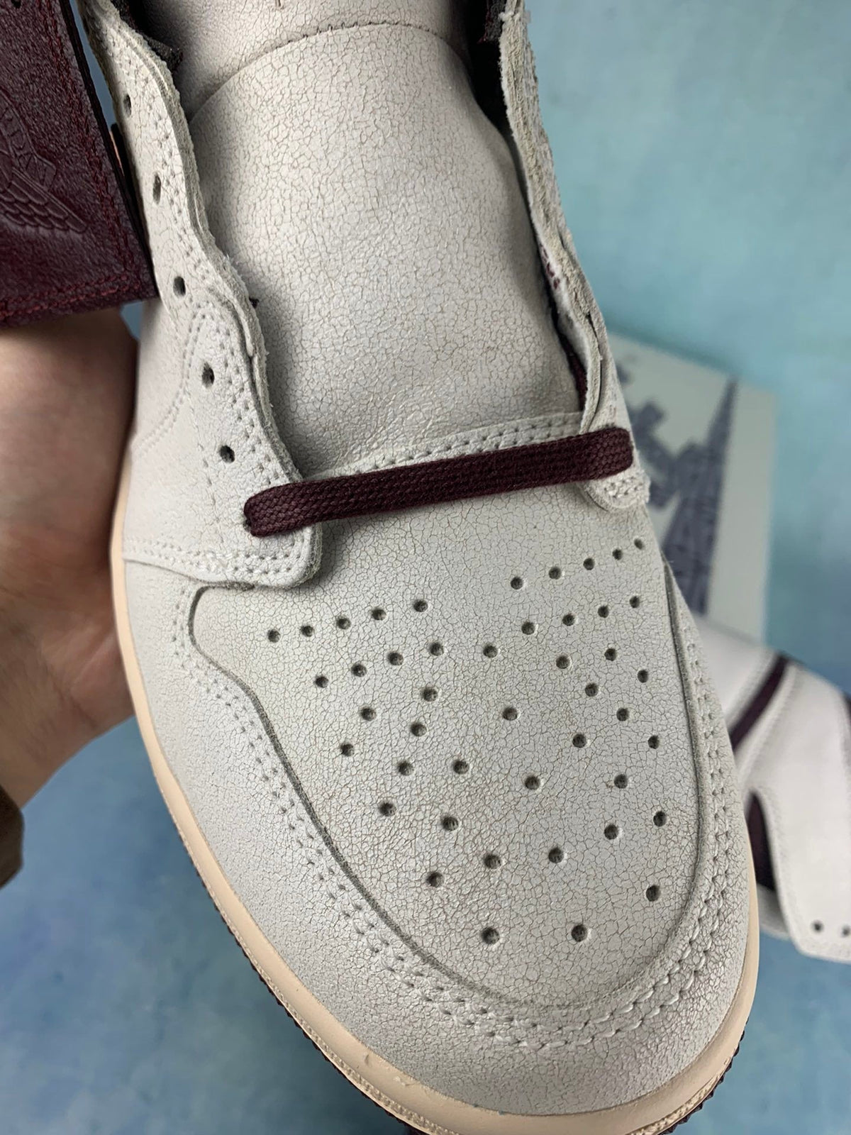 Air Jordan 1 High Cracked Snakeskin Unisex Sneakers DO7097-100 detail view 4
