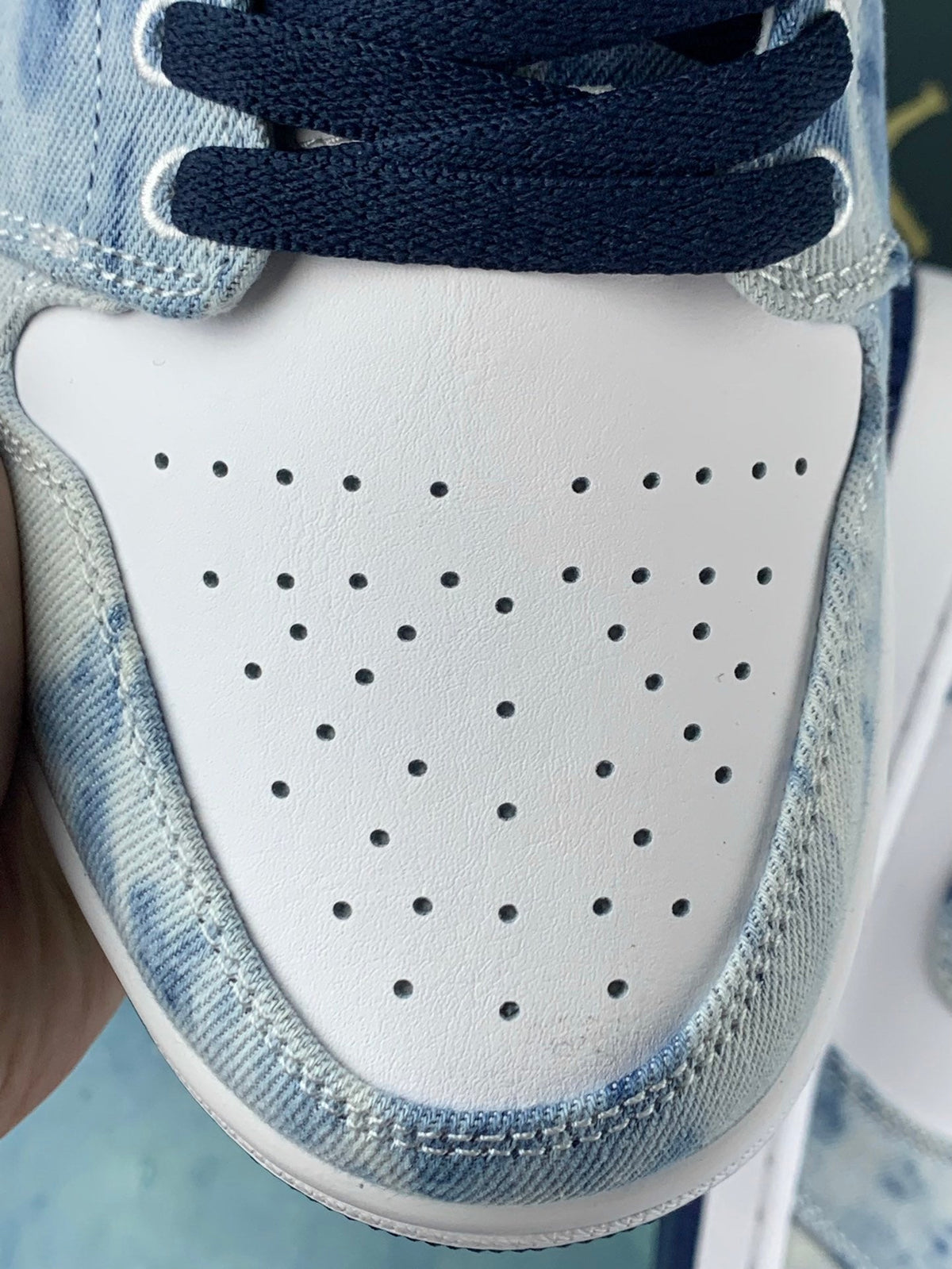 Air Jordan 1 Low Washed Denim Tie-Dye Unisex Sneakers CZ8455-100 detail view 5