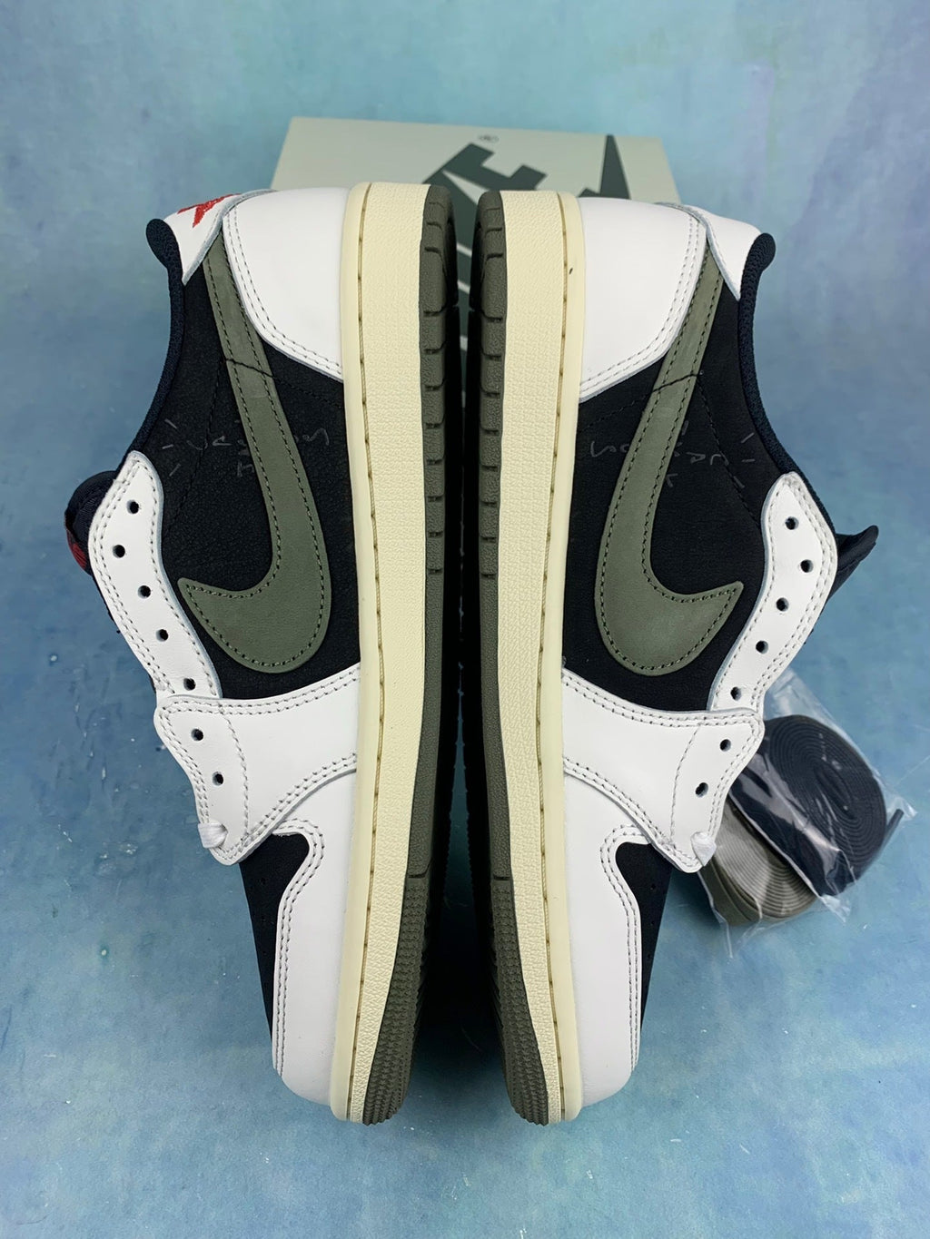 Air Jordan 1 Low Black/Green Olive 5.0 Unisex Sneakers DZ4137-106 detail view 4