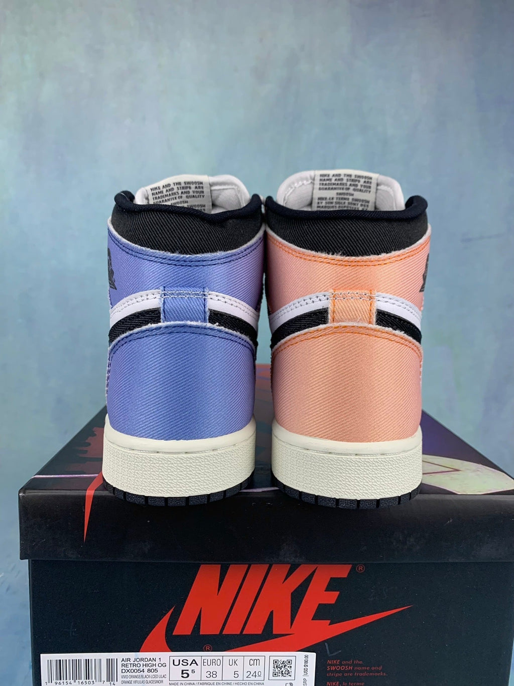 Air Jordan 1 High Craft White-to-Purple Gradient Unisex Sneakers detail view 5