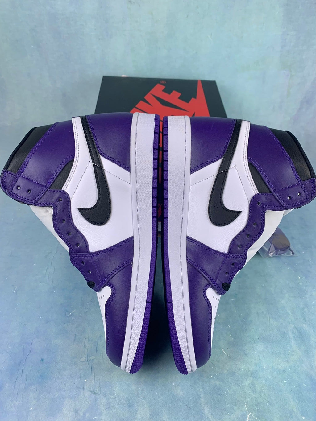 Air Jordan 1 High Court Purple 555088-500 Unisex Sneakers detail view 3