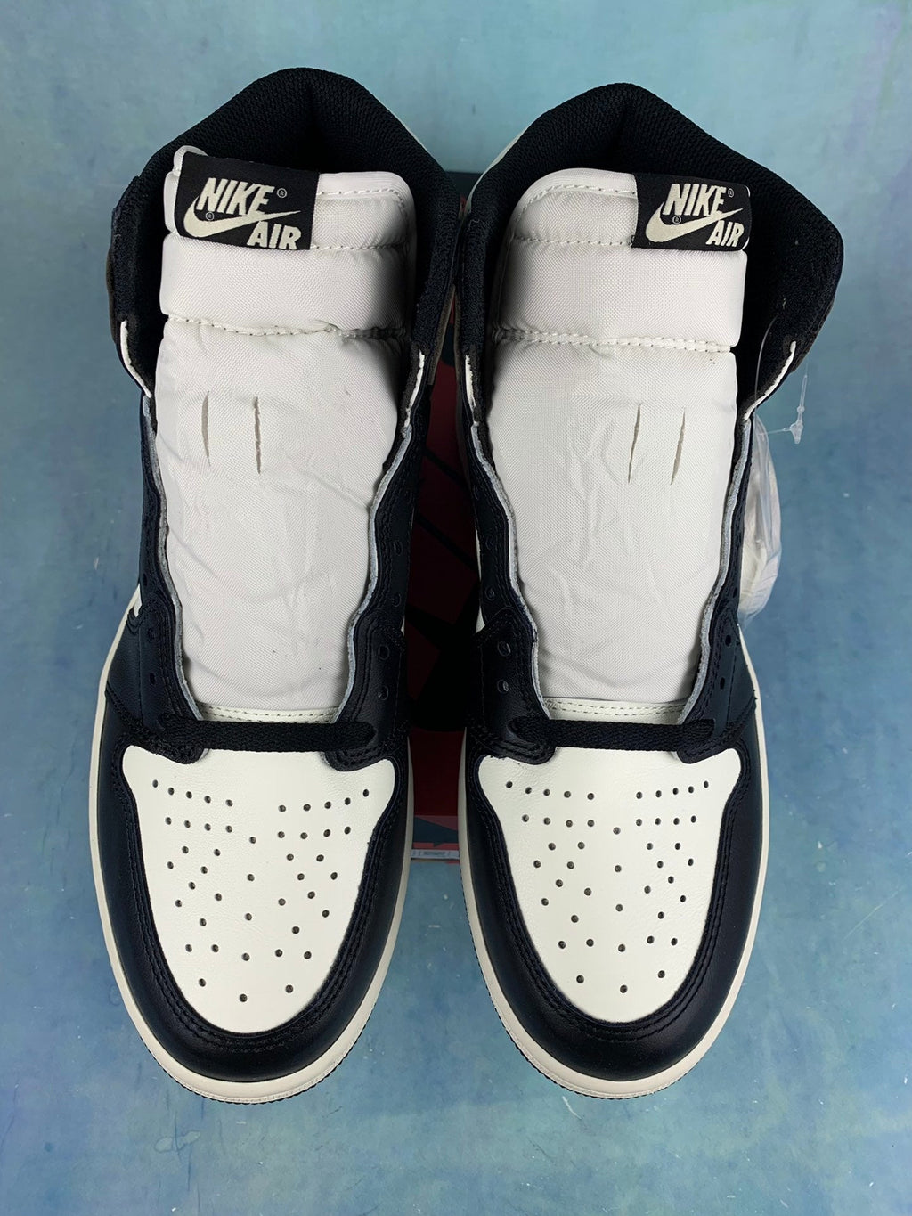 Air Jordan 1 High Dark Mocha 55588-105 Unisex Sneakers detail view 5