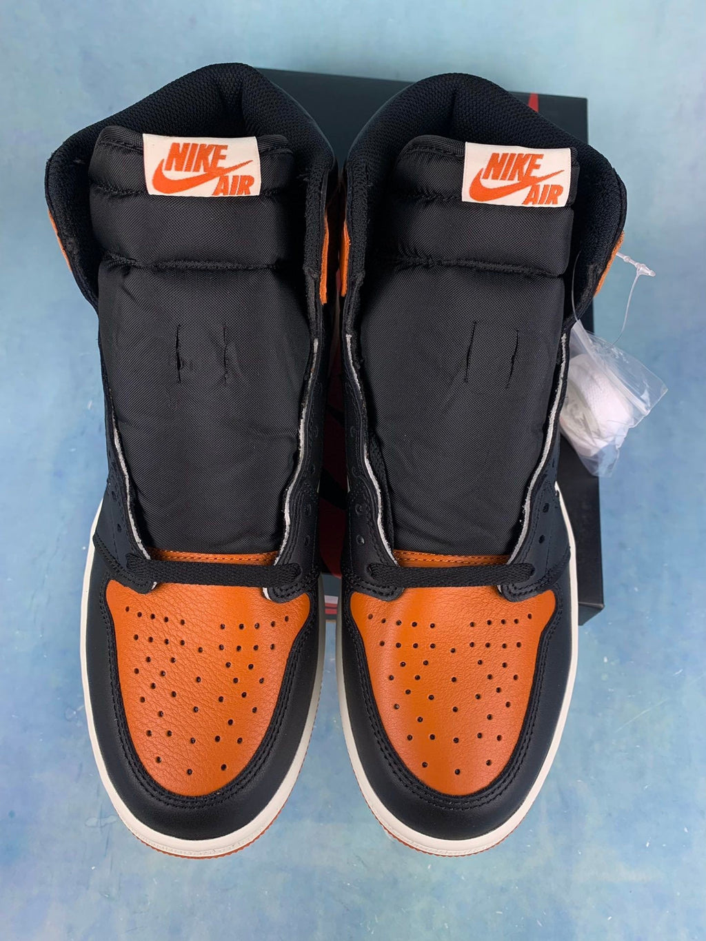 Air Jordan 1 High Black Shattered Backboard 555088-005 Unisex Sneakers detail view 5