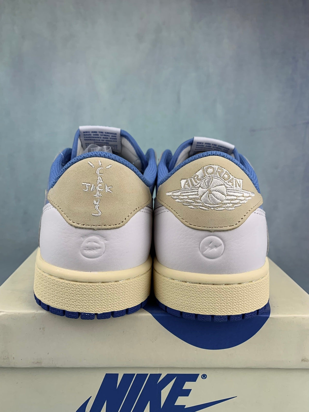 Air Jordan 1 Low White/Treasure Blue Unisex Sneakers DM7866-134 detail view 5