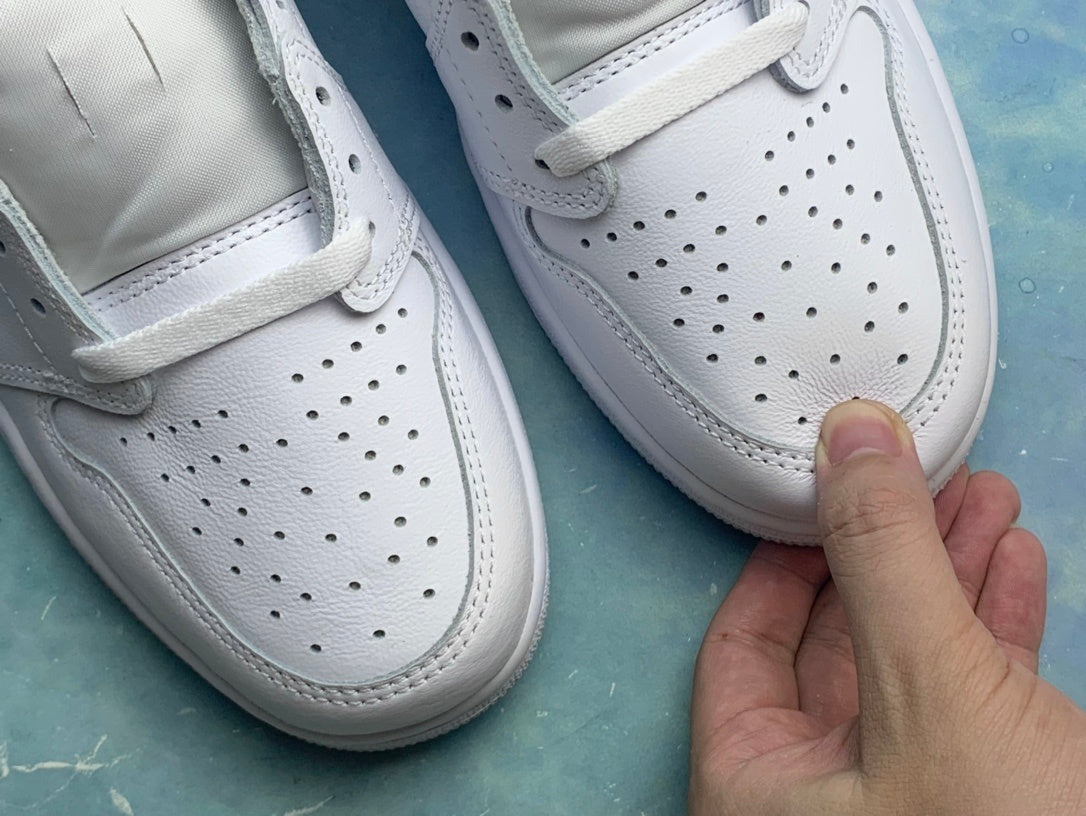 Air Jordan 1 Low White/Grey Unisex Sneakers CZ0790-100 detail view 5