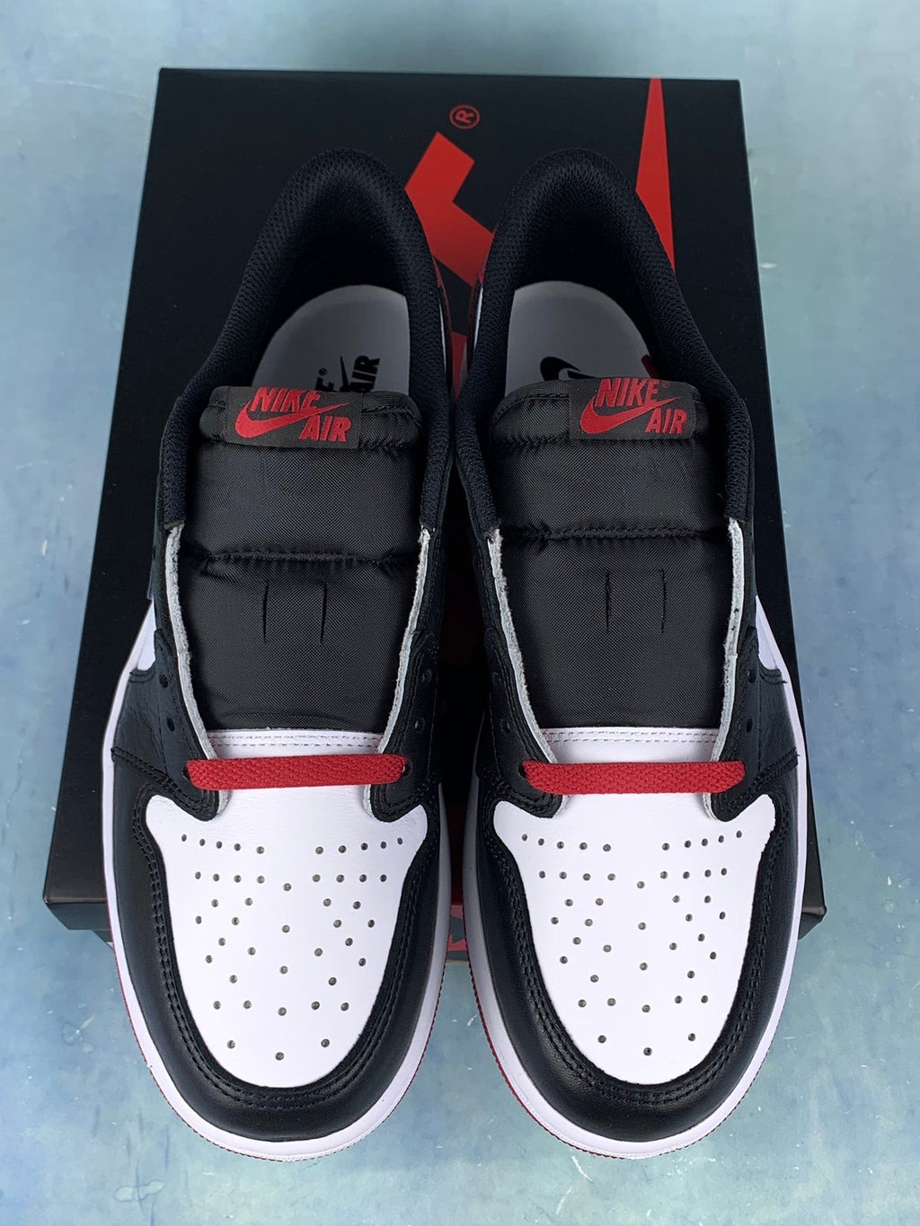 Air Jordan 1 Low Black Toe Unisex Sneakers CZ0790-106 detail view 4